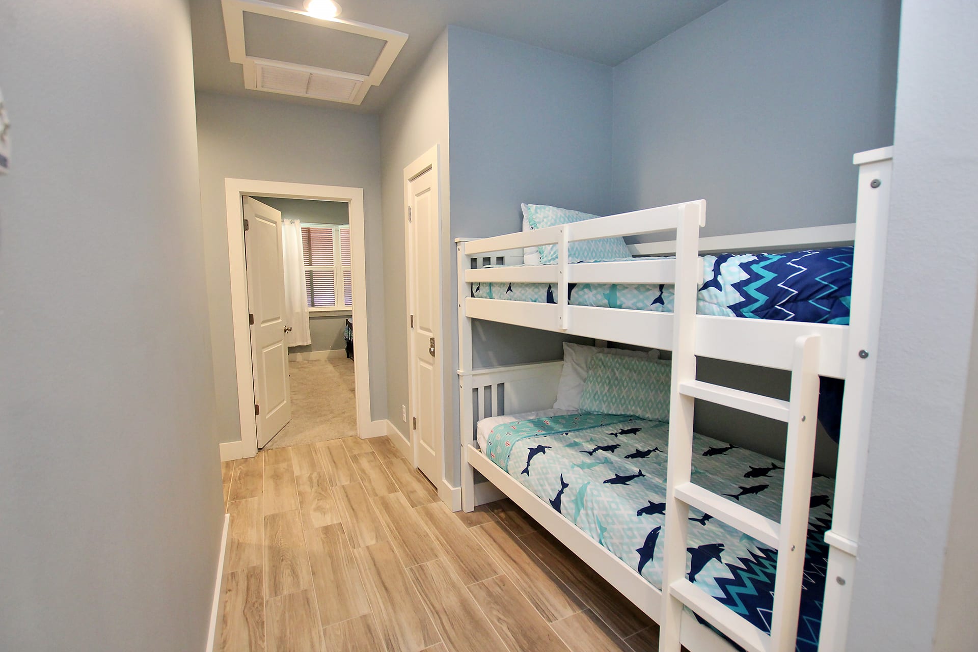 8 - Hallway Bunks (1)