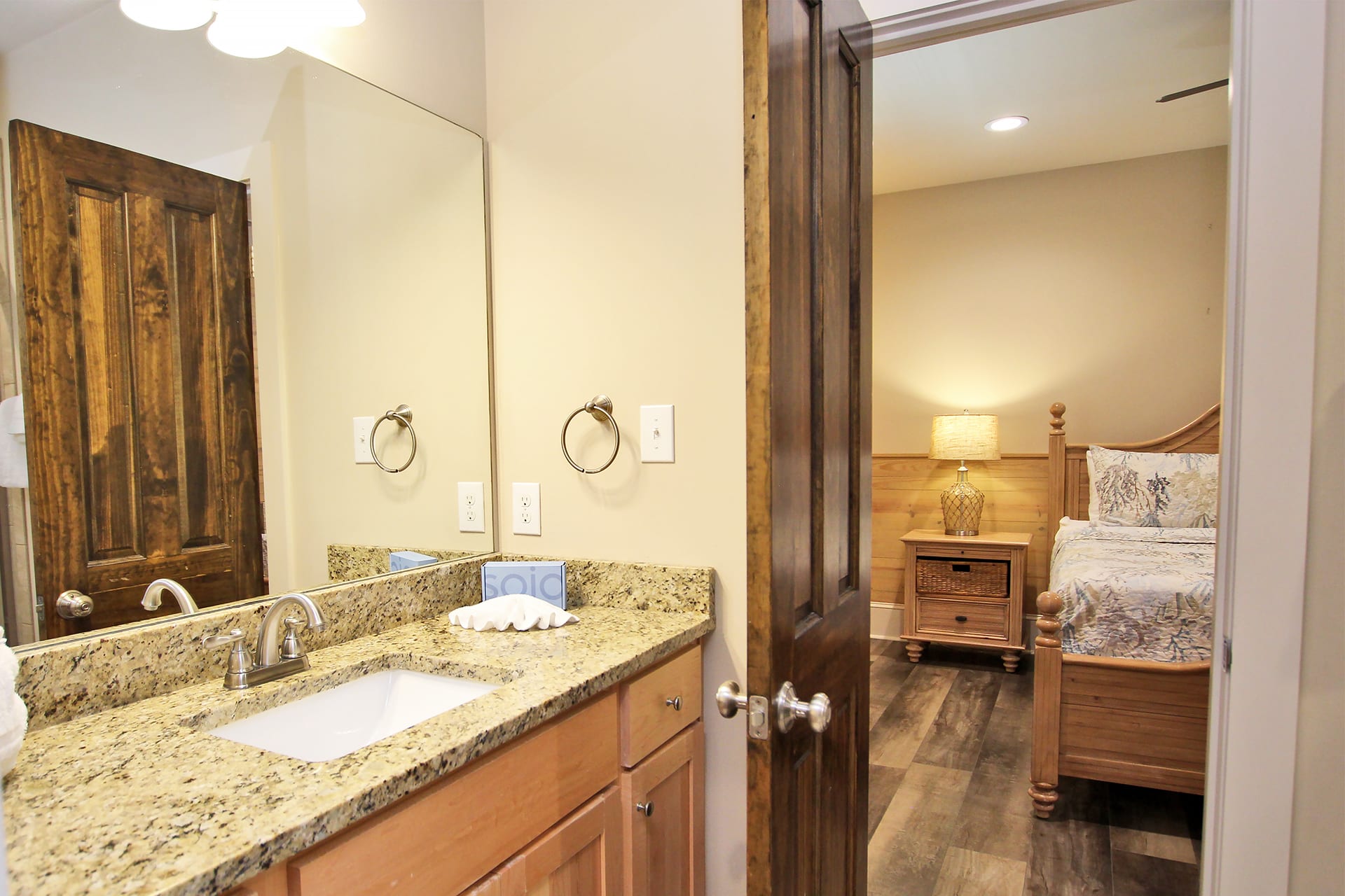 7 - Jack and Jill Bath (1)