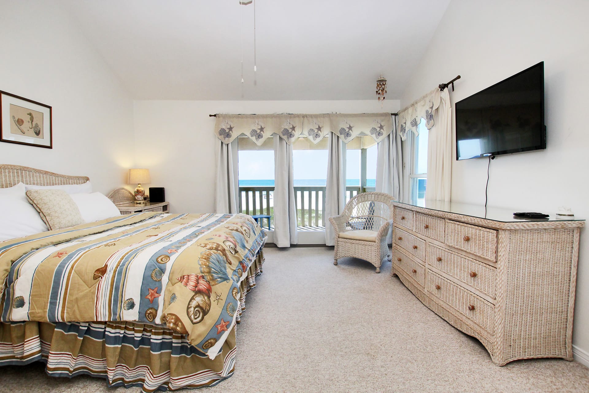 6 - Primary Bedroom (2)