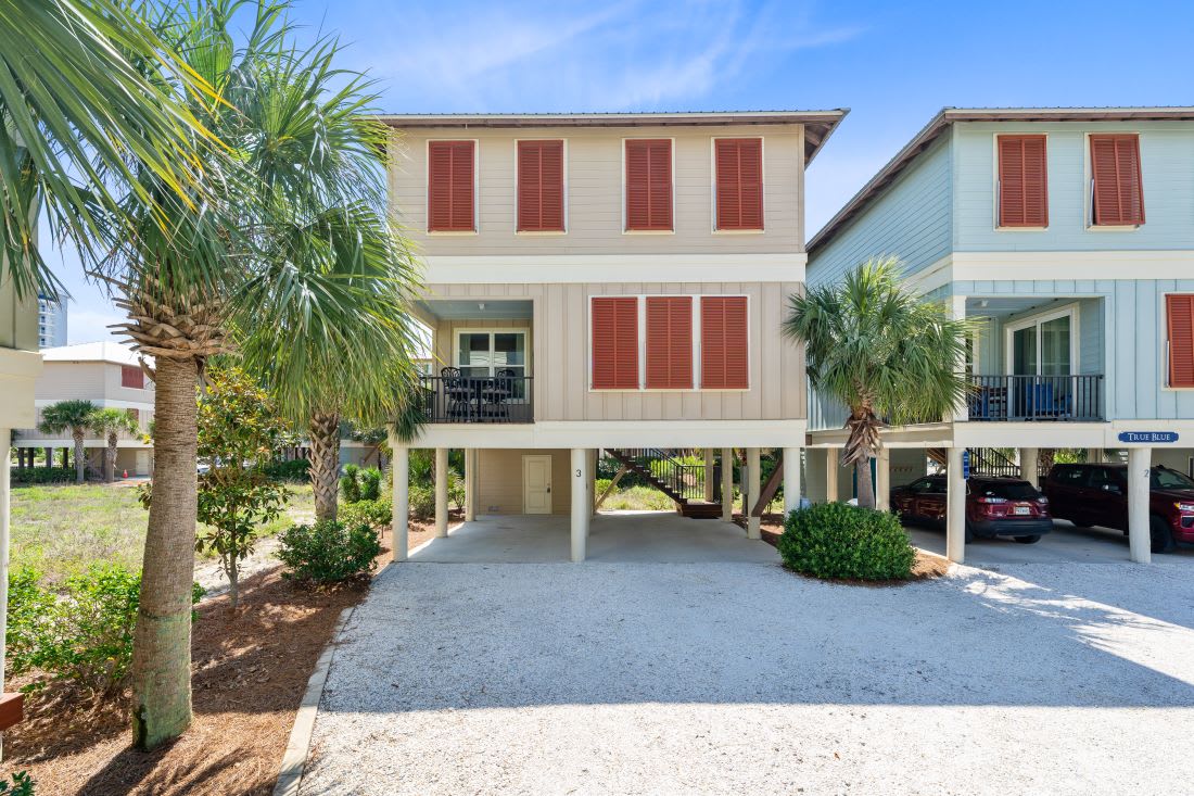 24 Lil J's Getaway Exterior