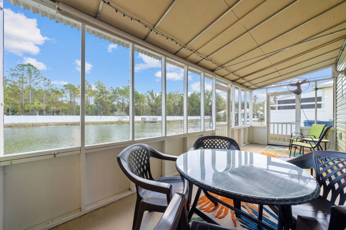 4 OB Villas Dockside Screened Porch