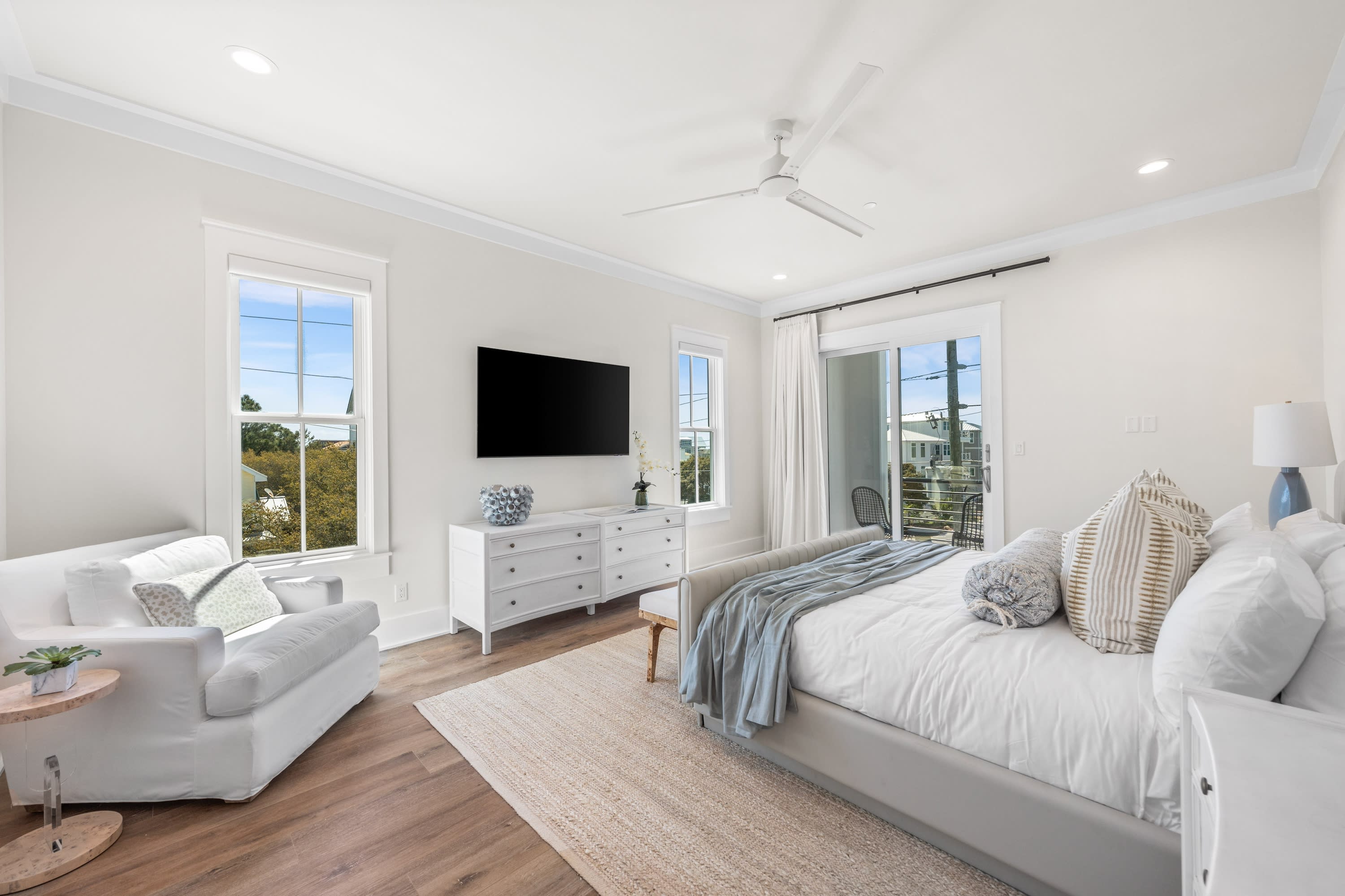 3rd Floor King Suite 2 with private Gulf facing balcony