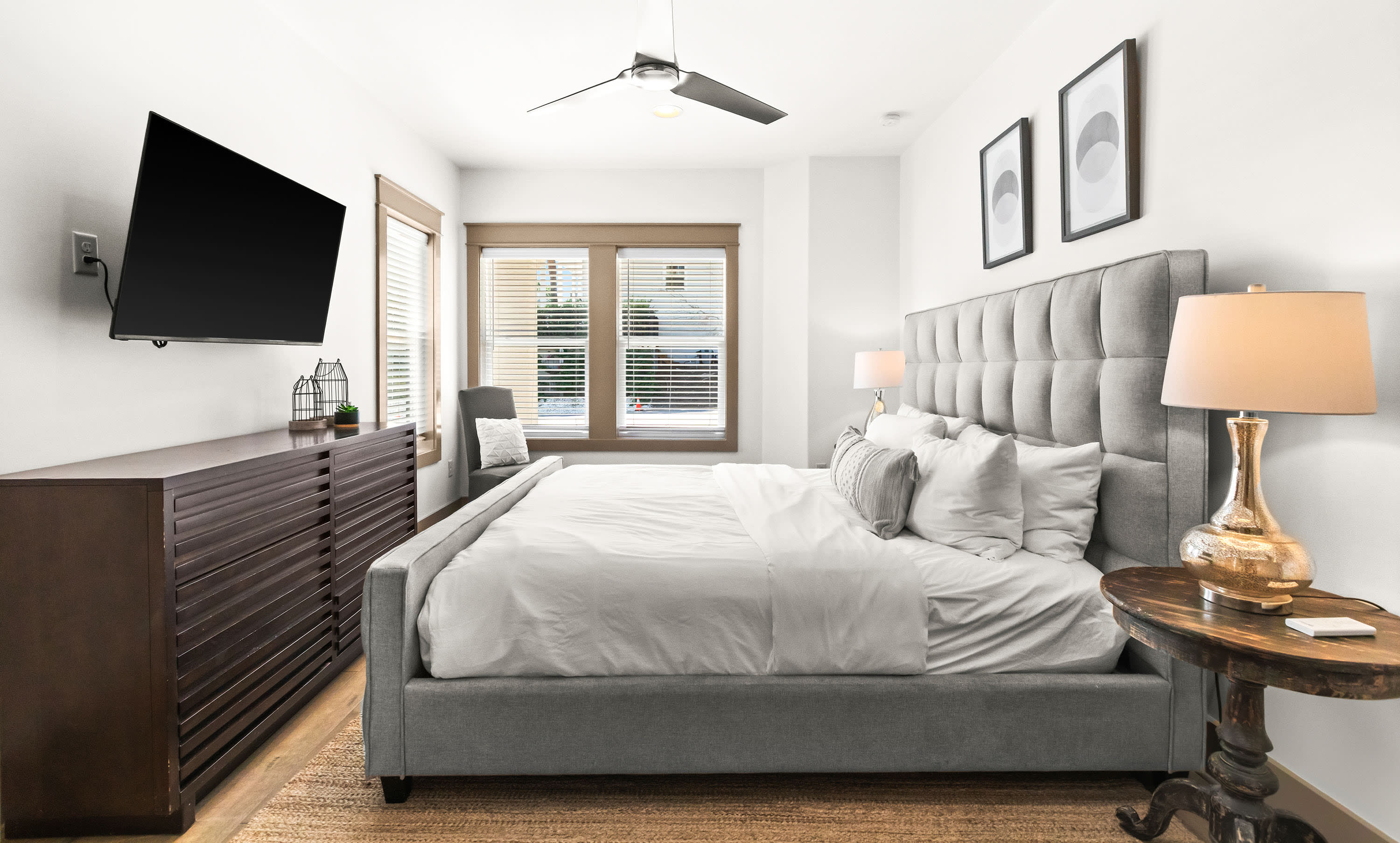 1st Floor King Suite 2