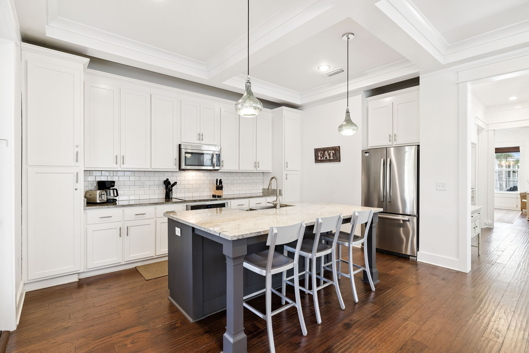 Enjoy Breakfast or a Quck Bite - Bar Seating for 3