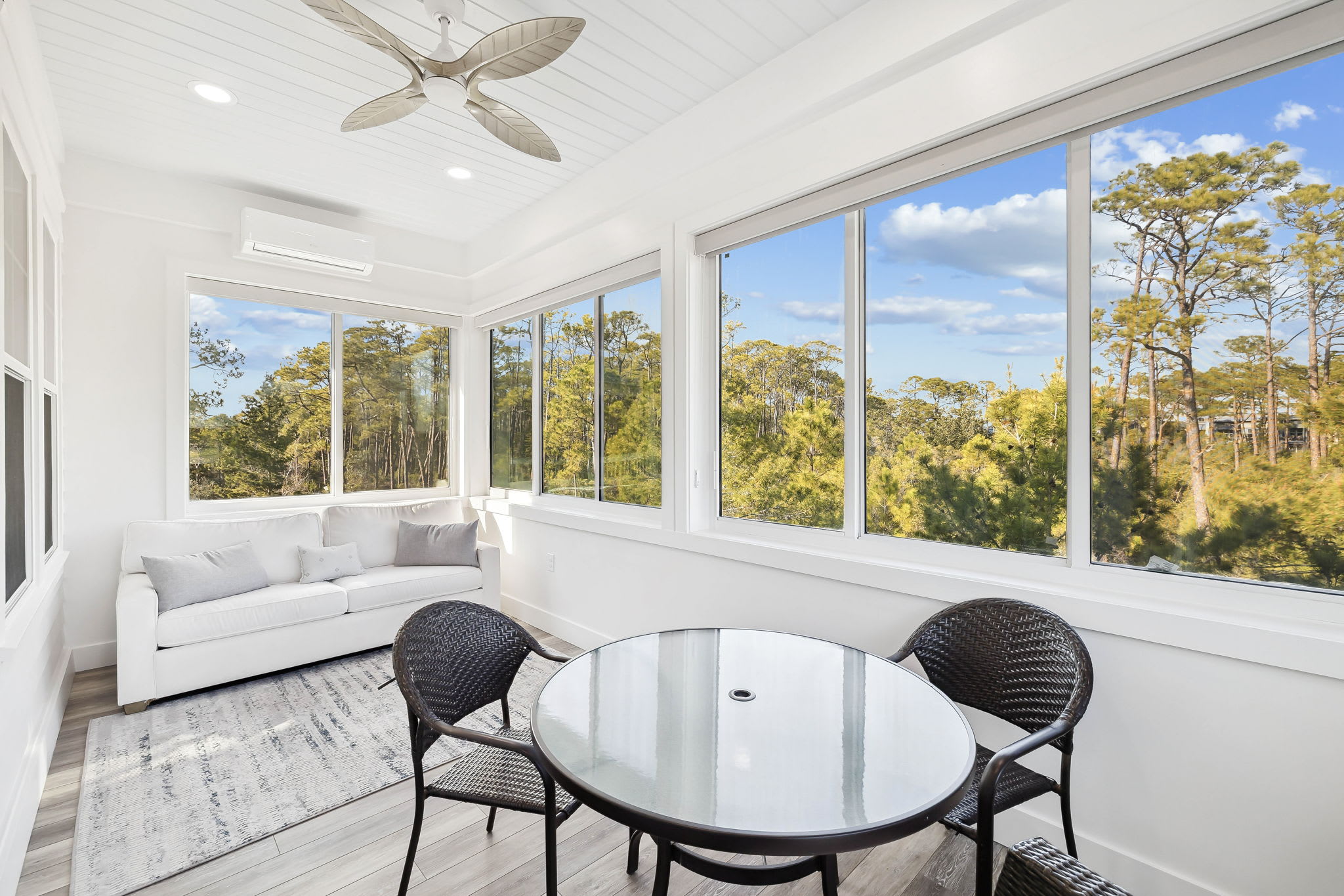 Private Sunroom Off the Primary King Suite!
