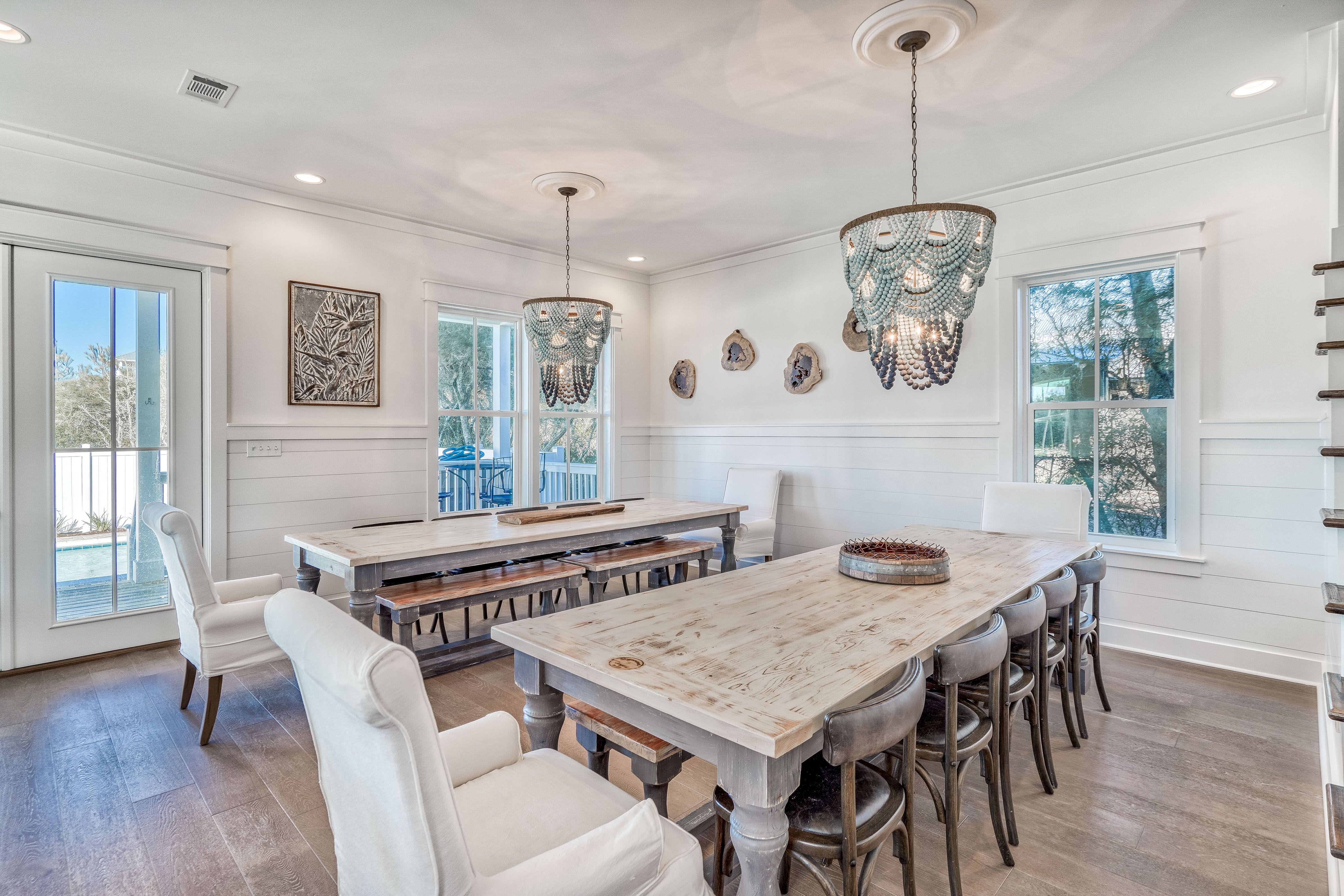Expansive Dining Area with Plenty of Seating for Everyone!