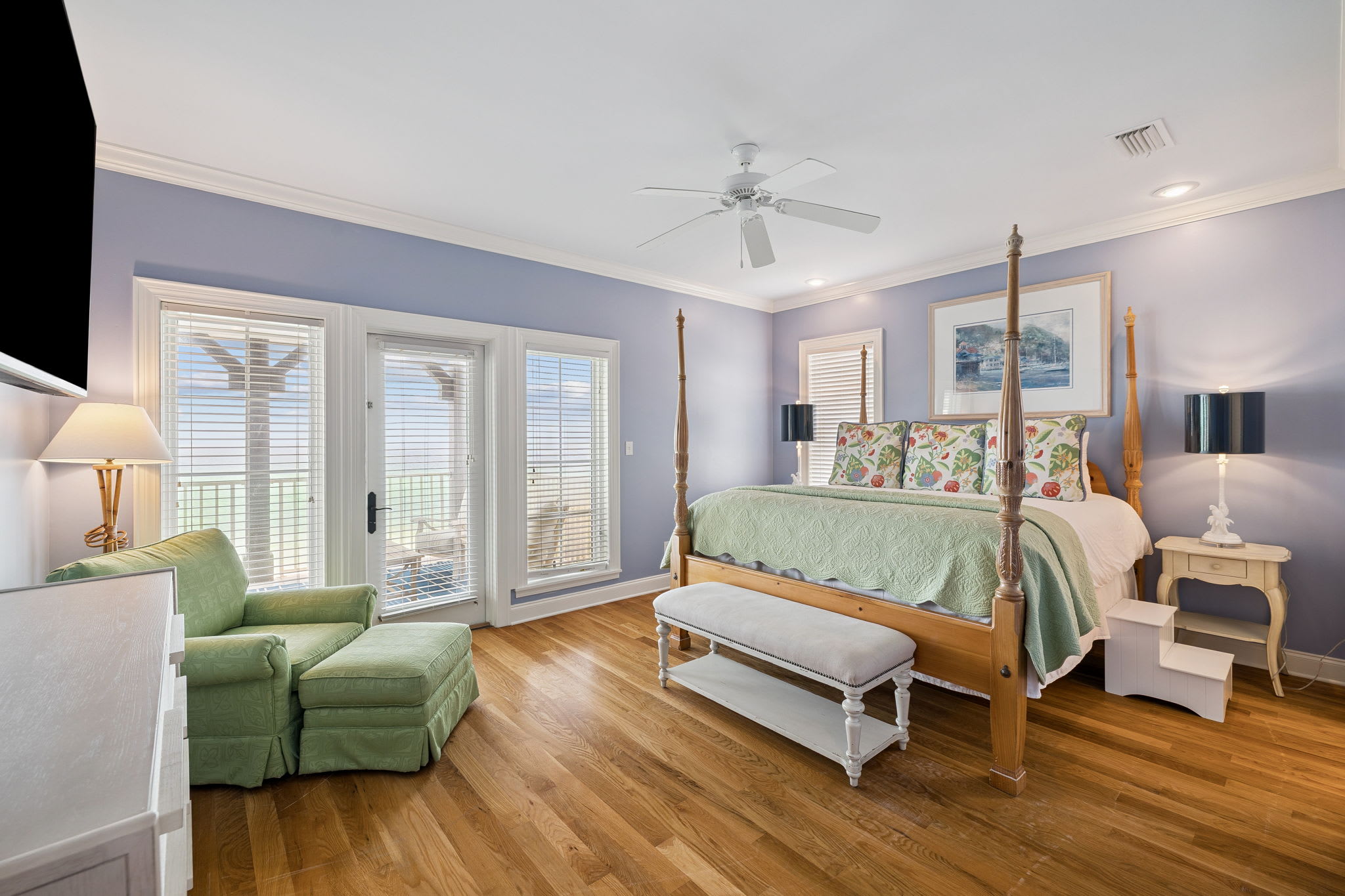 2nd Floor - Primary King Suite