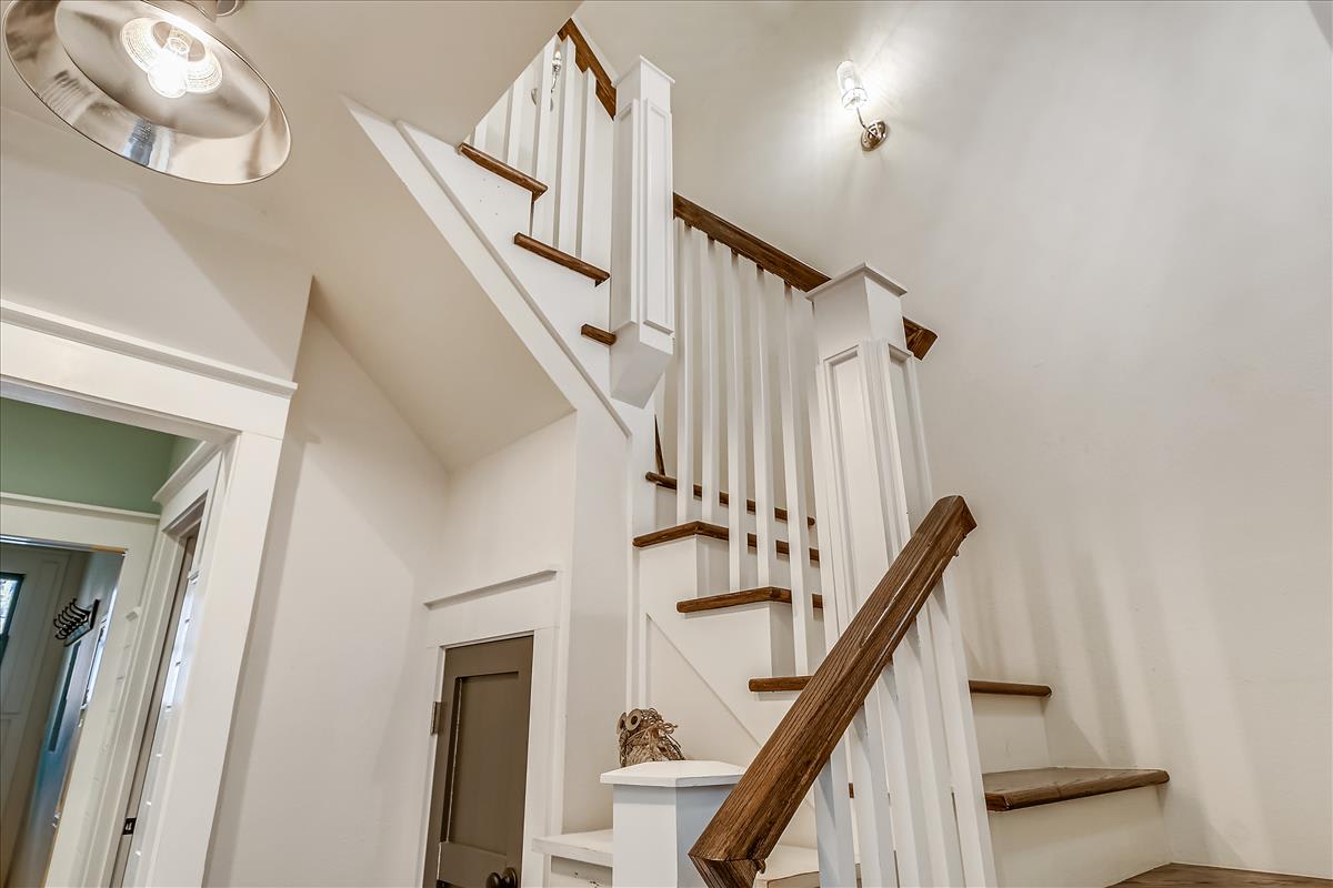 59 Bramble - An Eclectic, Cozy Beach Cottage