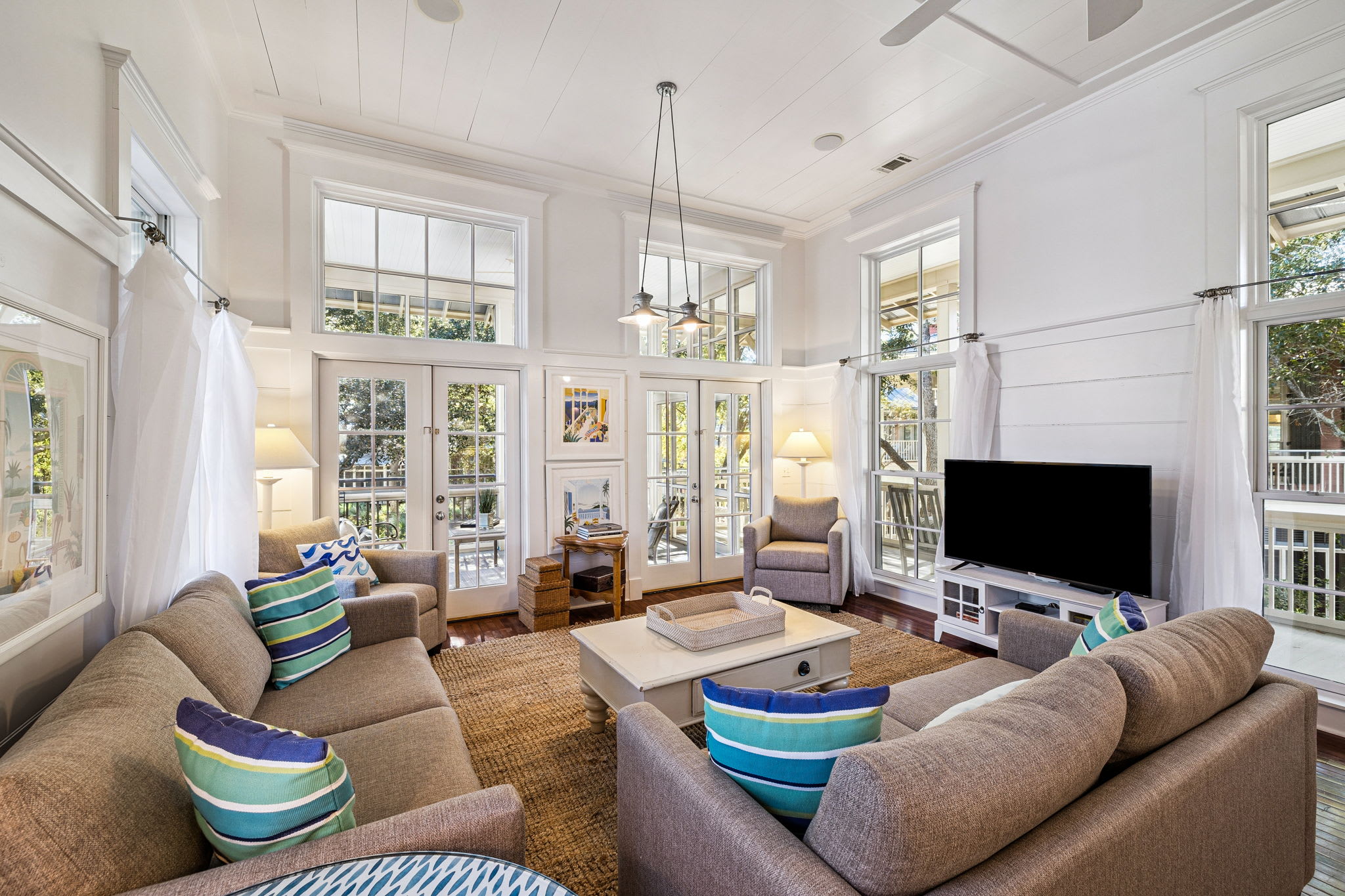 Spacious & Well Appointed Living Area