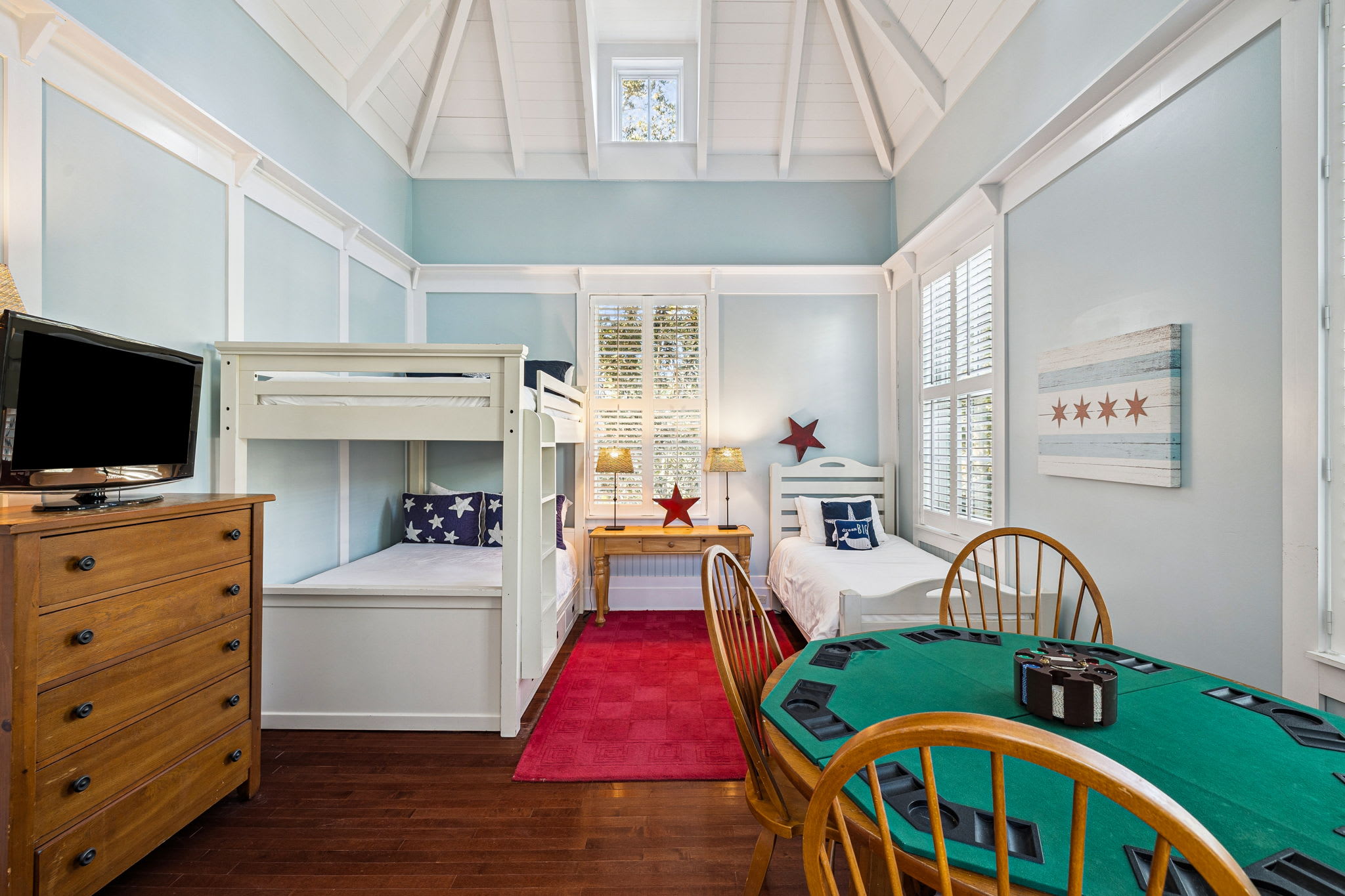 Bunk Room - Full Bunk, Twin Bed & Flat-Screen TV