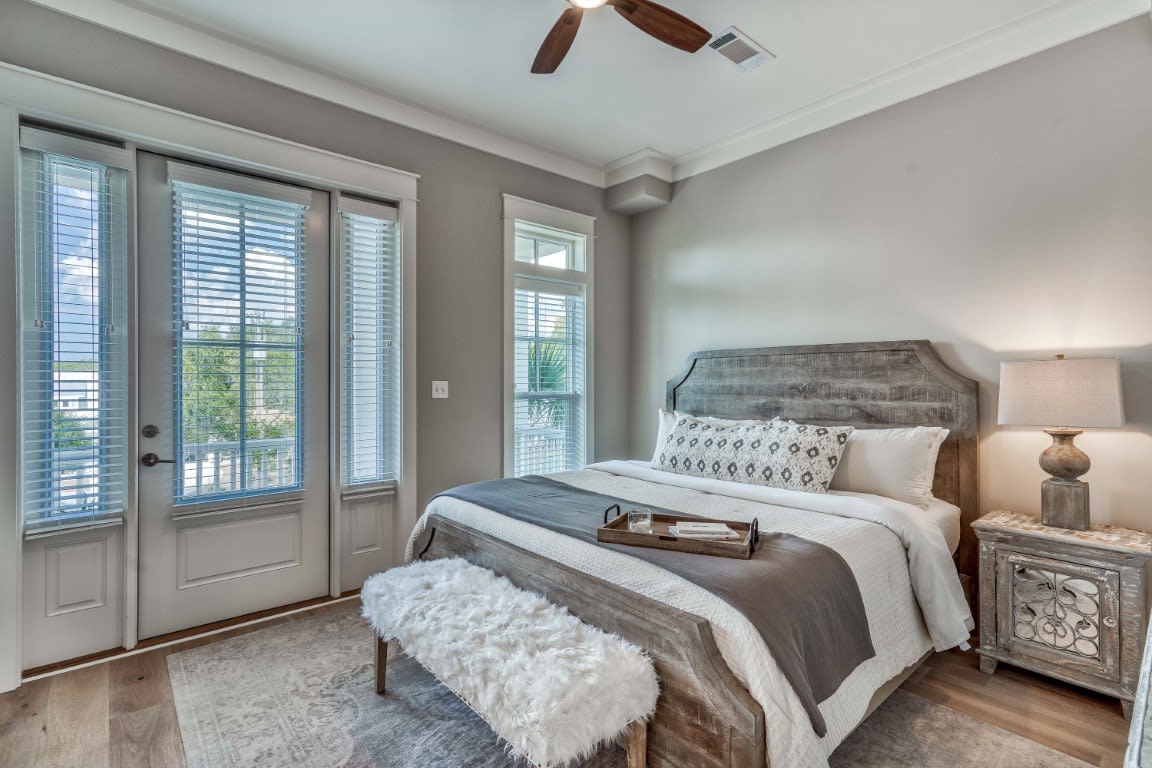 2nd Floor Guest Suite - Large Balcony Windows