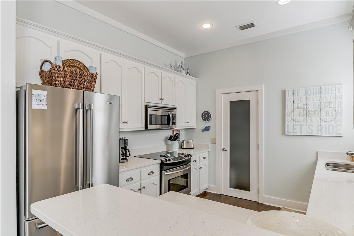 Kitchen - Complete with Ample Counter Space for Meal Prep