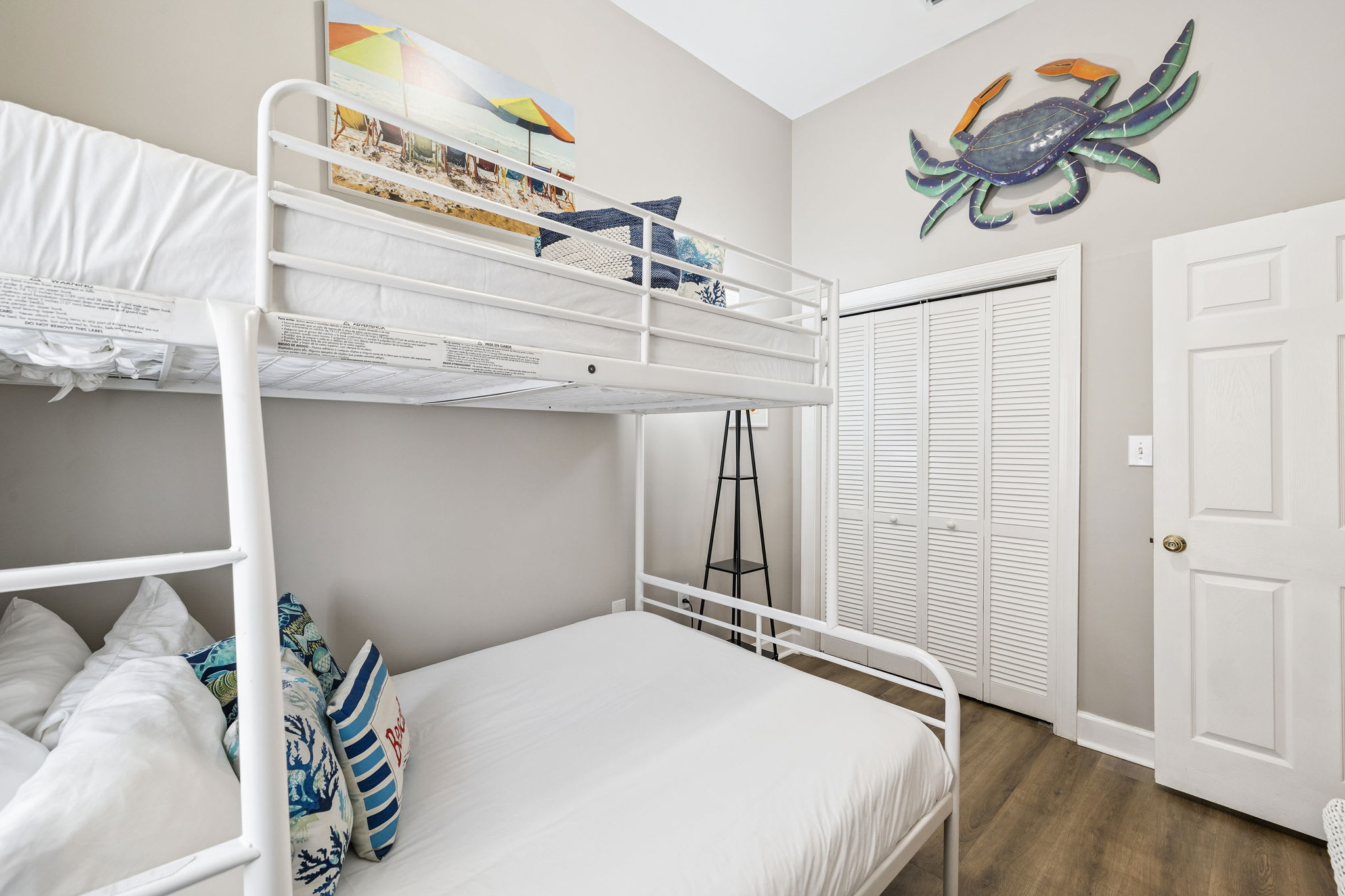 Bunk Room - Twin Over Full Bunk Sleeping 3