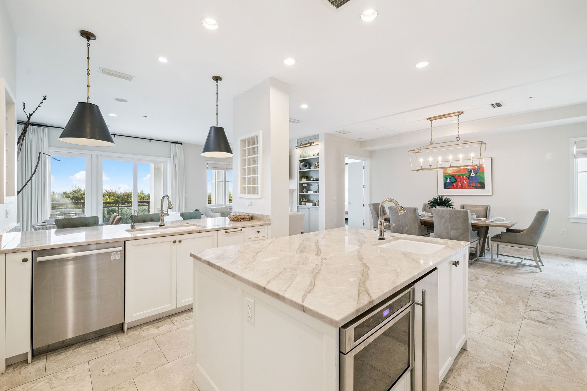 Ample Counterspace for Preparing Gourmet Meals!