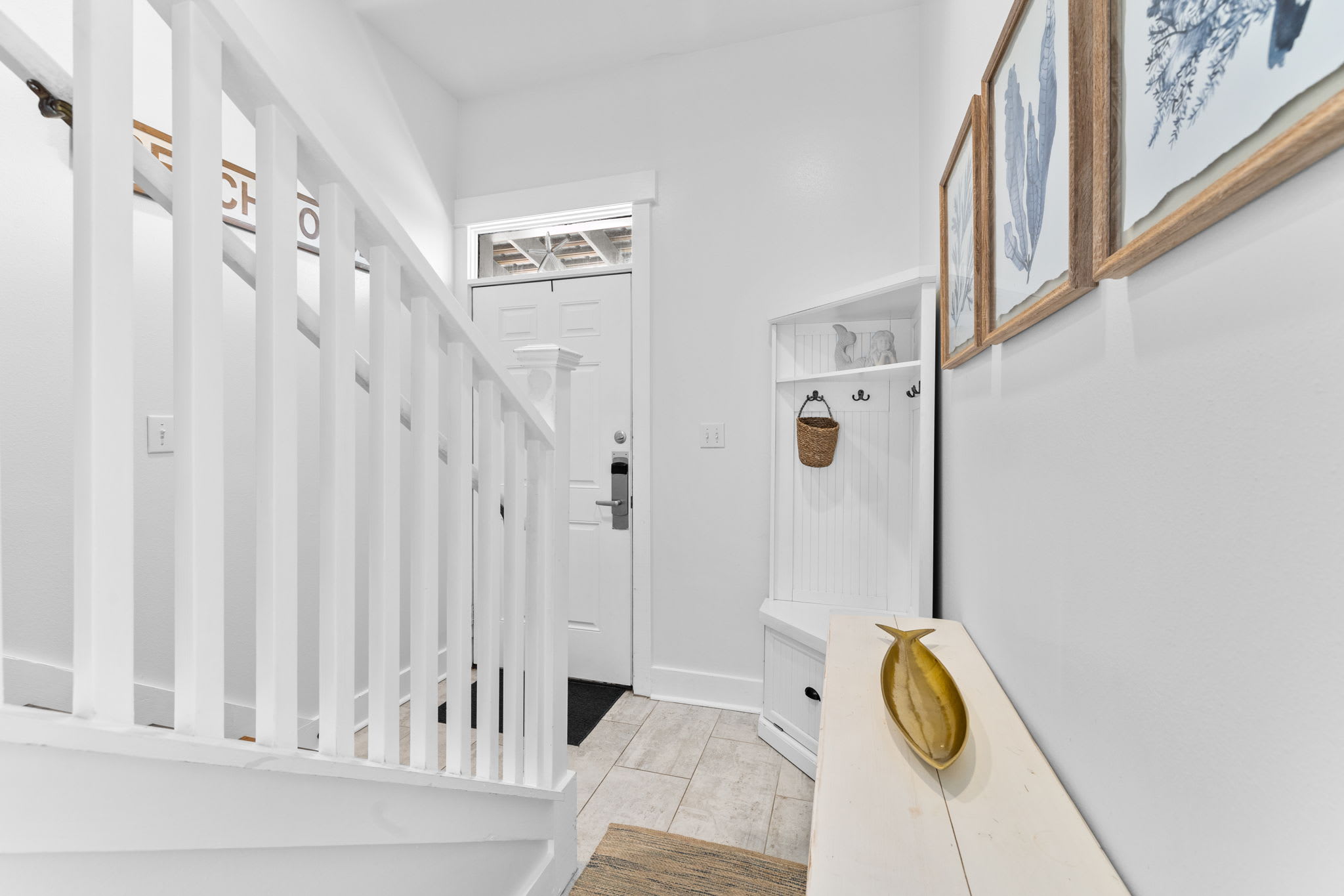 Inviting 1st Floor Entry