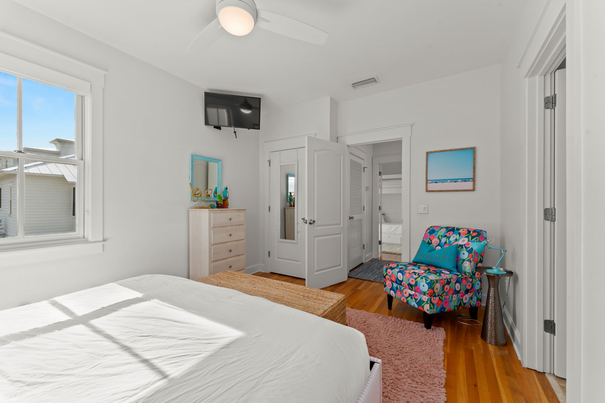 2nd Floor Primary Suite - King Size Bed