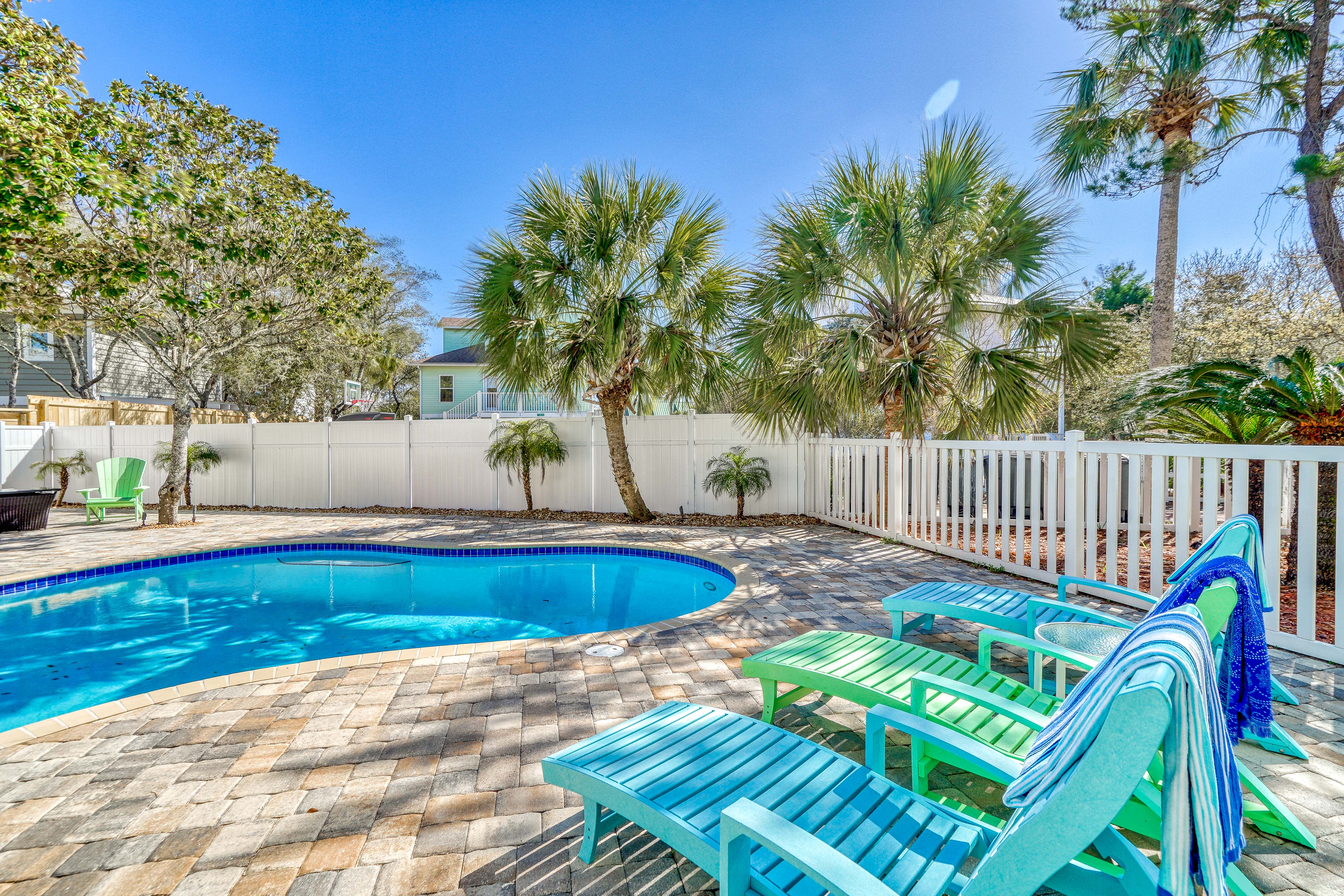 Soak up the Florida Sun in the Lounge Chairs