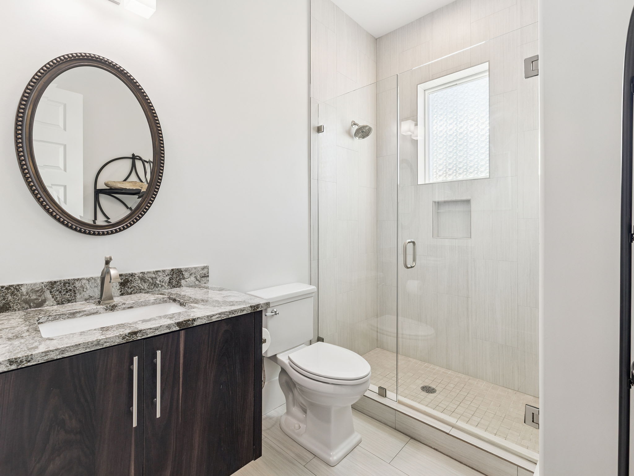 Bunk Room En-Suite - Single Vanity + Walk-In Shower