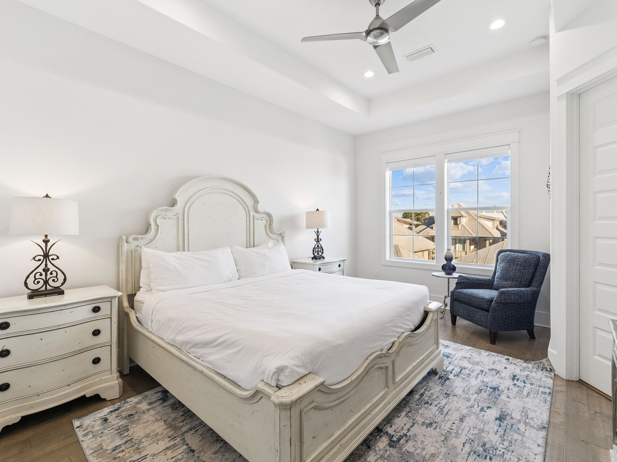 3rd Floor - Primary King Suite