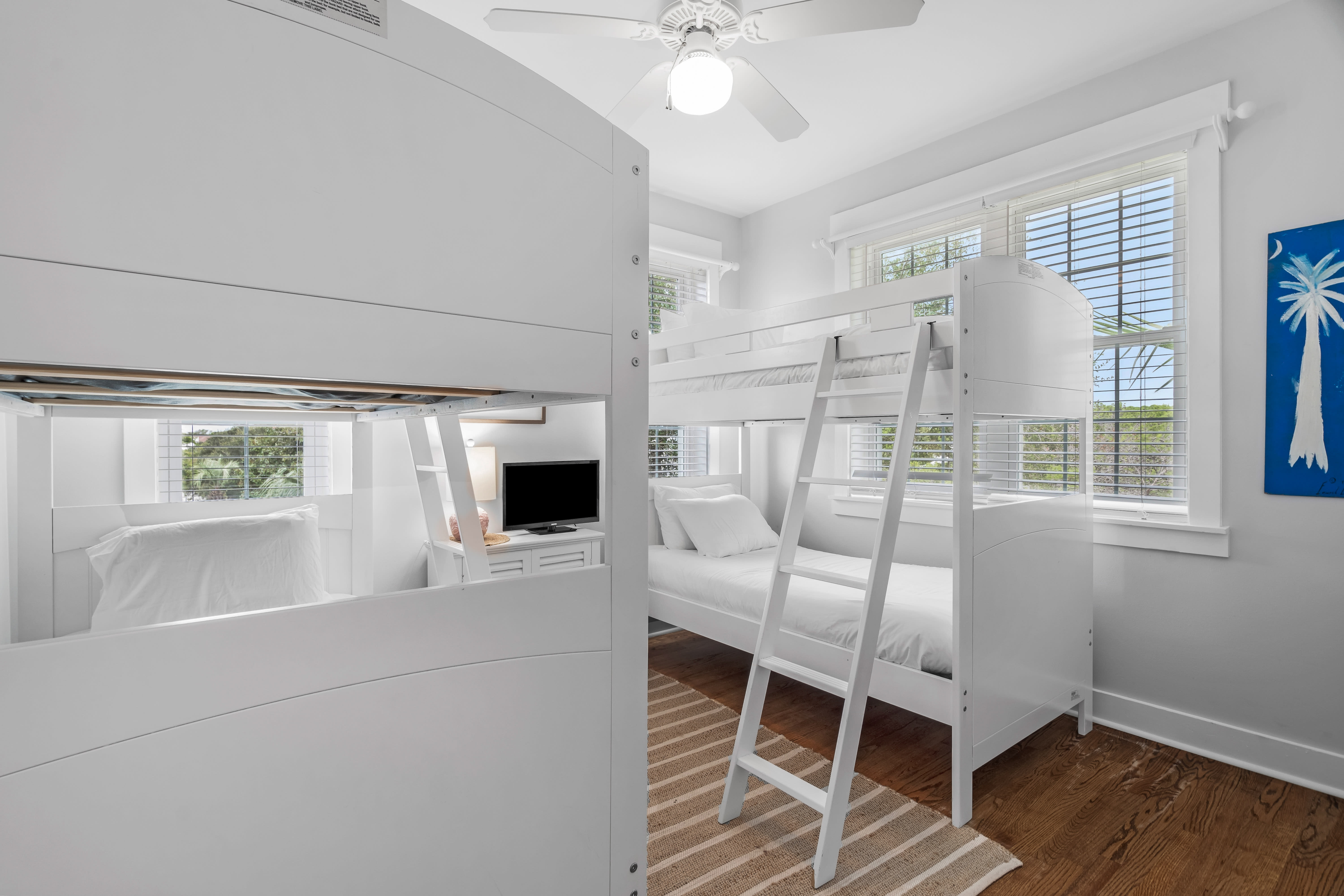 2nd Floor Bunk Room - 4 Twins