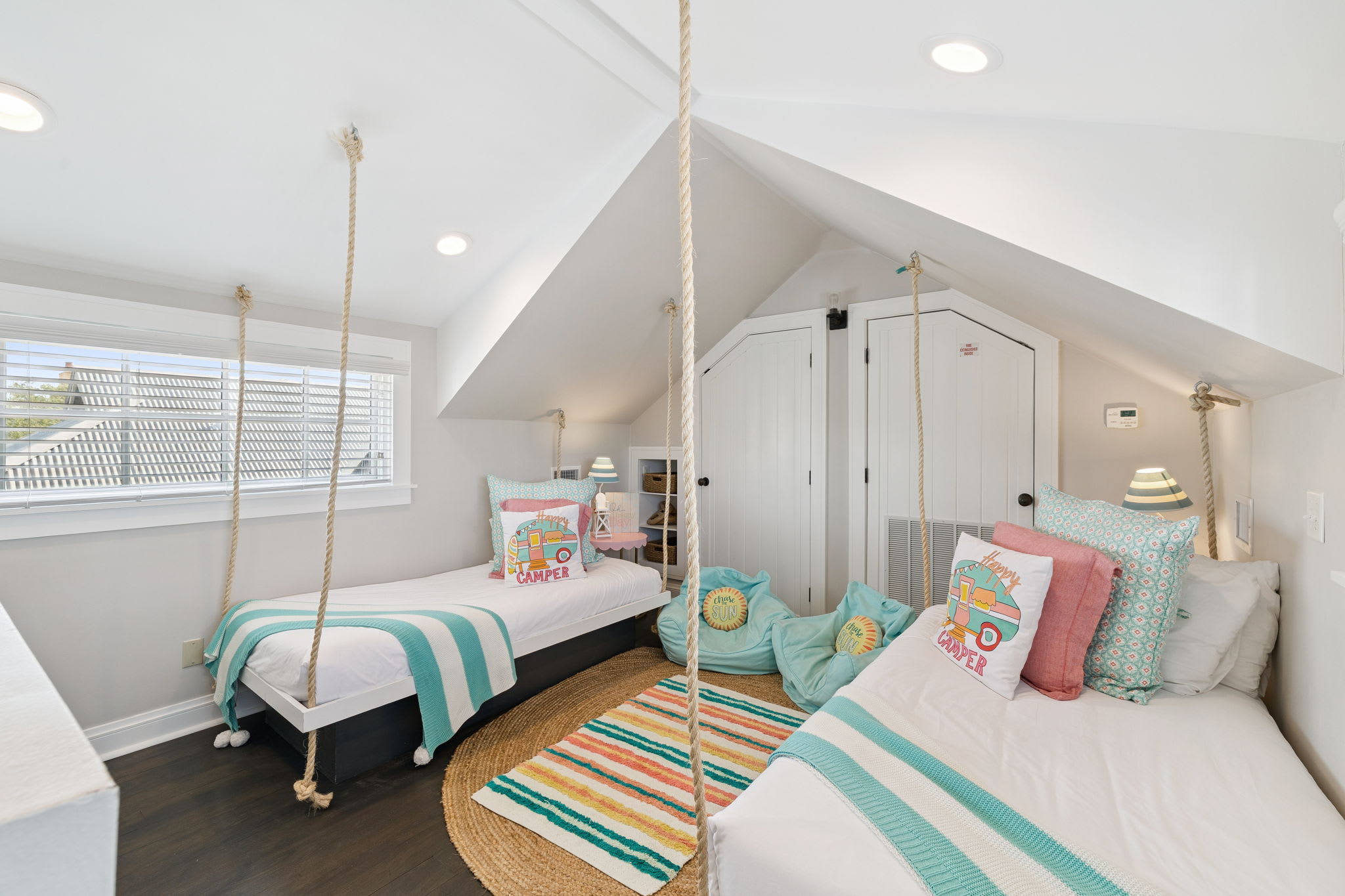 3rd Floor Twin Room - Sleeps 2