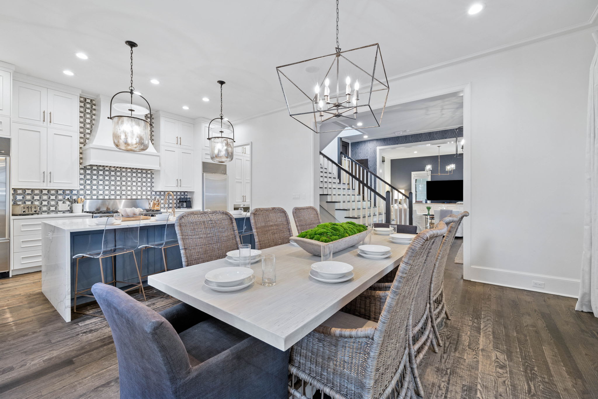 Dining - Offering for Eight