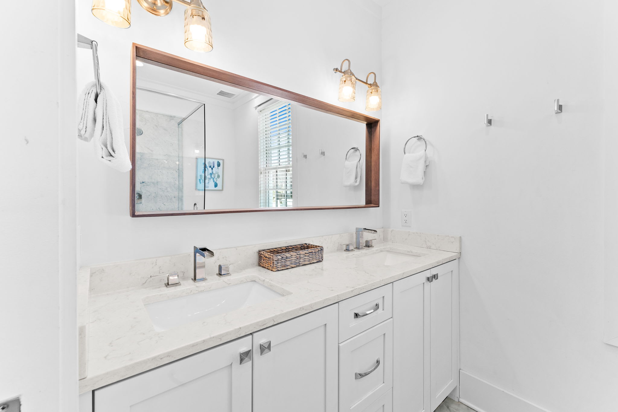 2nd Floor Guest Bathroom - Dual Vanities
