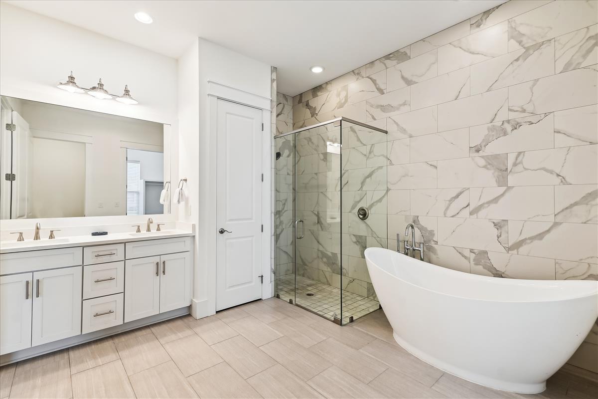 1st Floor - King Guest En-Suite