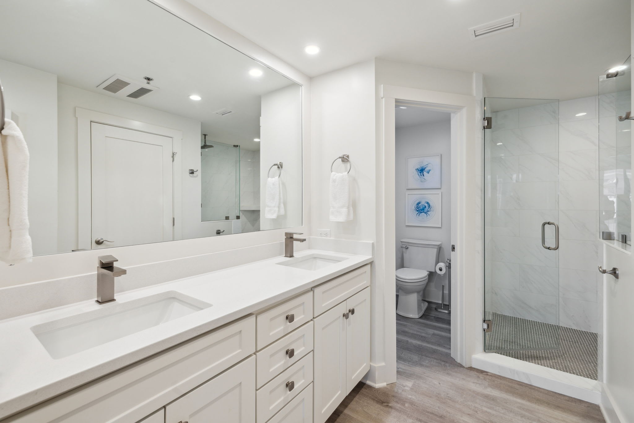 Primary King En-Suite - Dual Vanities & Walk-In Shower