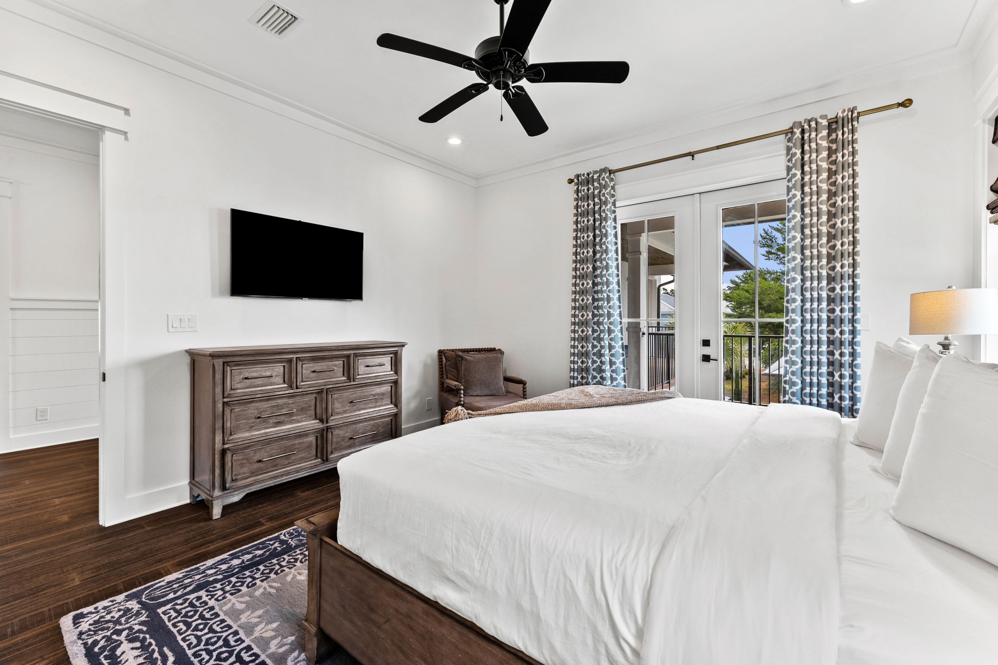 2nd Floor - Primary Suite - King with Balcony Access