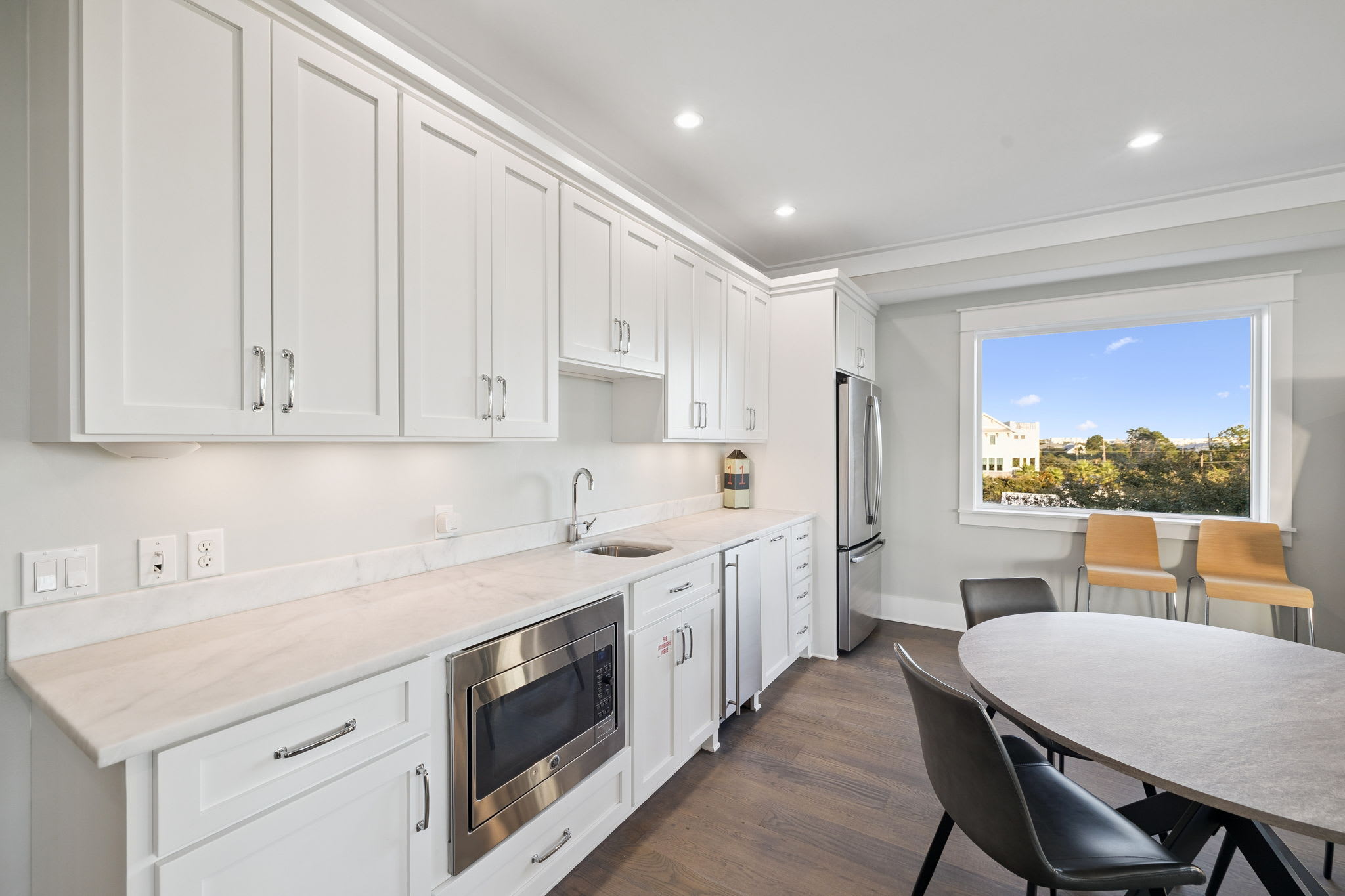 3rd Floor Kitchenette - Refrigerator, Stand-Alone Ice Maker & Microwave