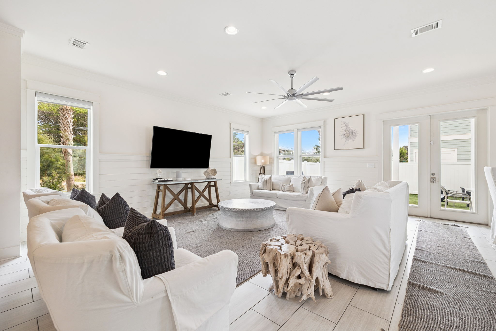 Spacious & Open Living Area