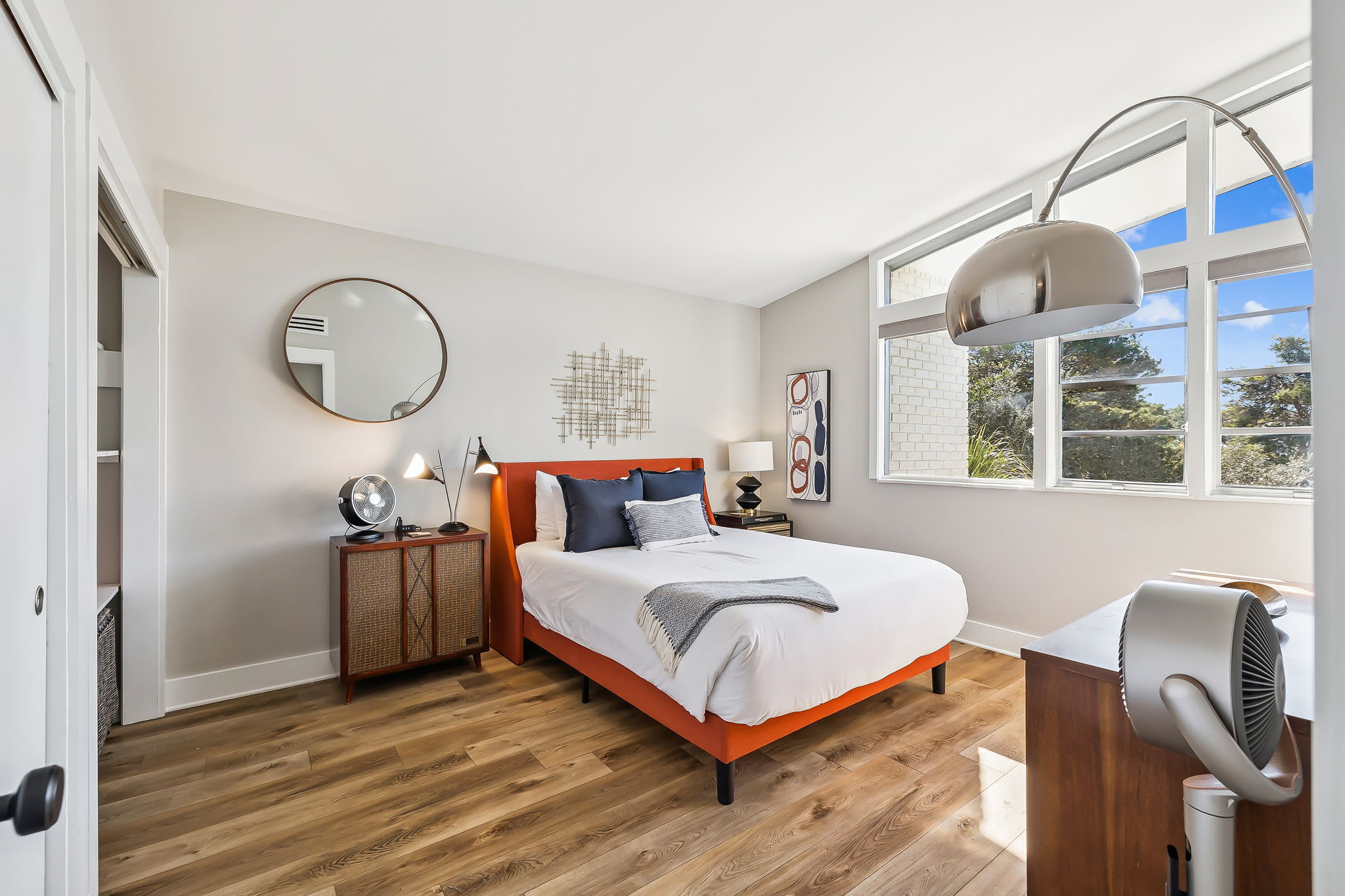 2nd Floor - Queen Guest Suite