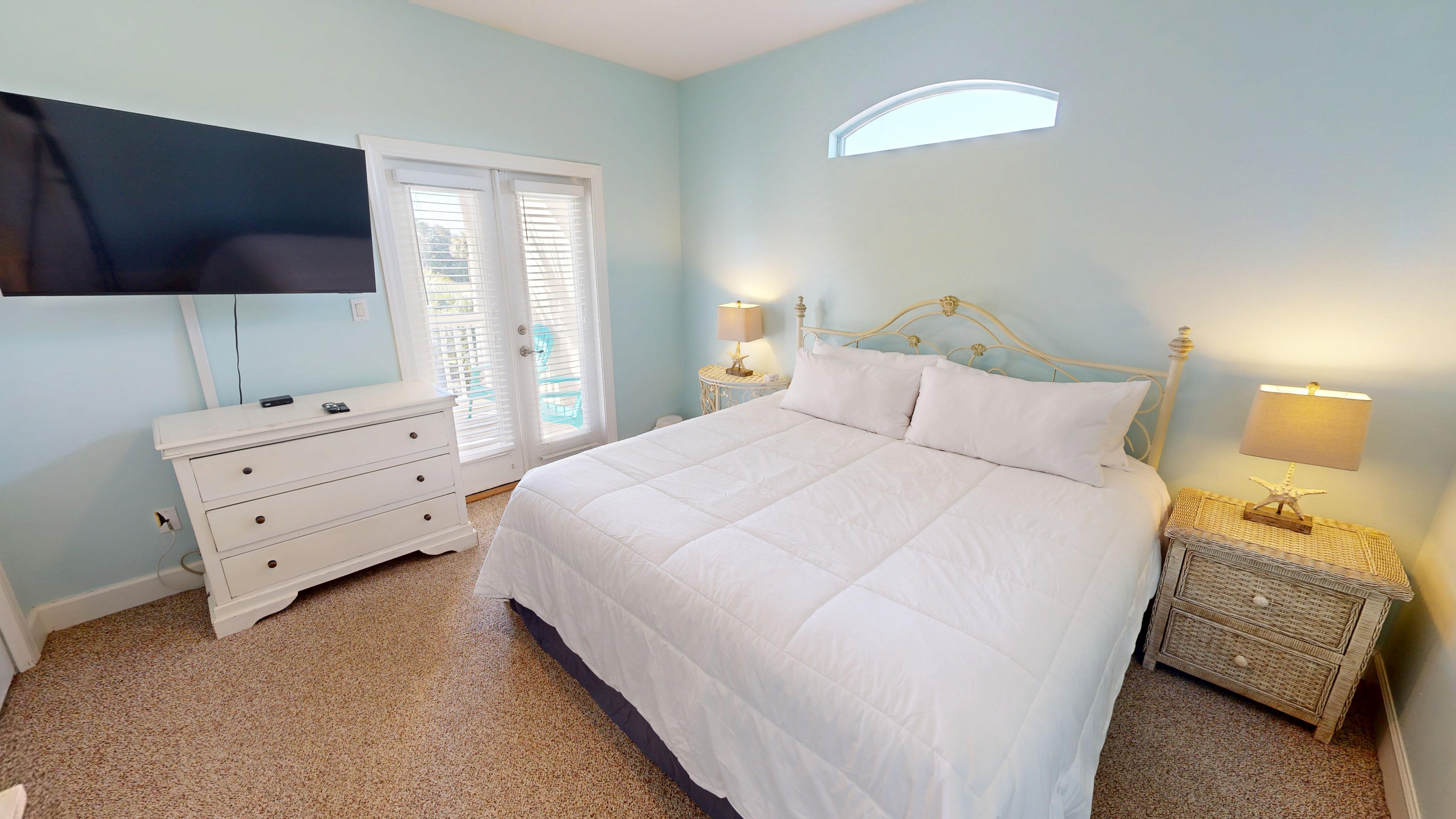 Guest Bedroom 1 (2nd Floor)