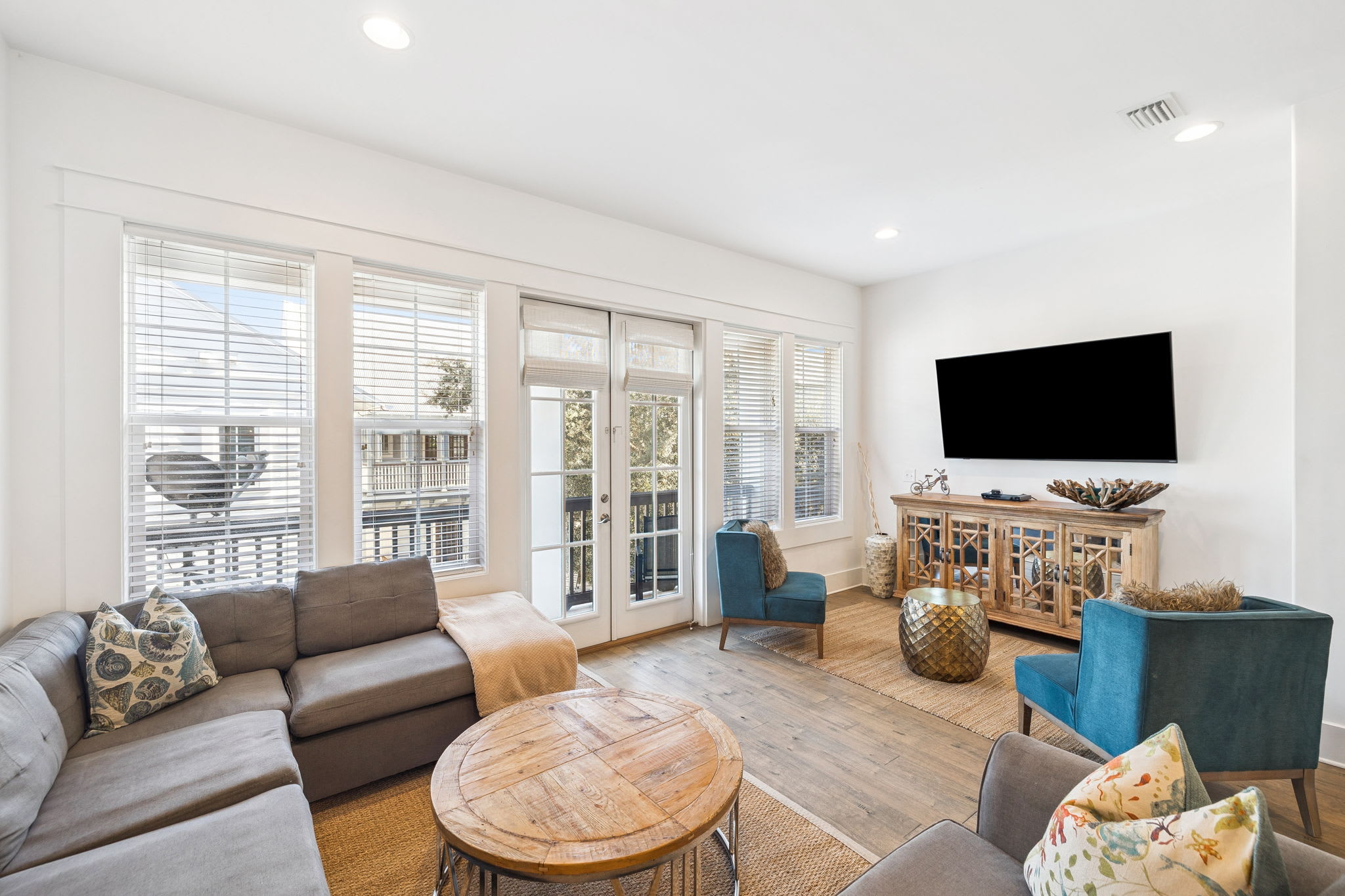 Welcome to '275 Lifeguard Loop' in Seacrest Beach!