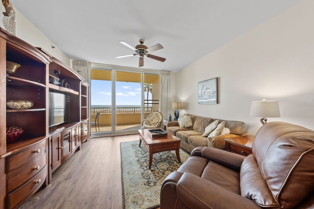 1 Beach Club 208C Living Room