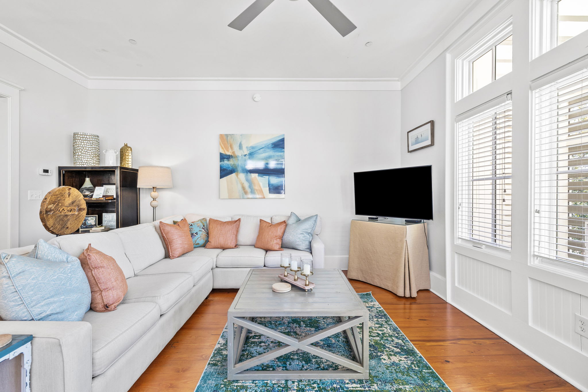 Living Area - Offers Ample Seating & Flat-Screen TV