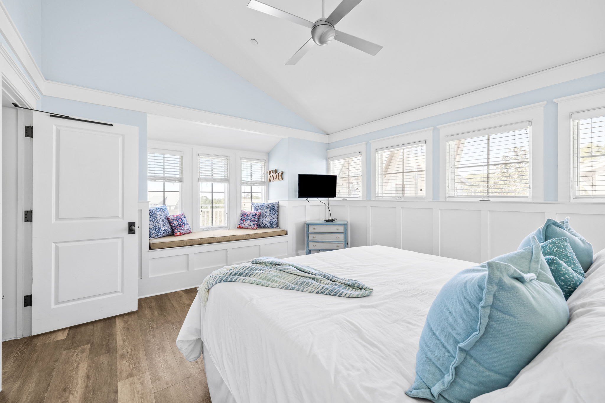 Primary King Suite - Equipped with a Flat-Screen TV