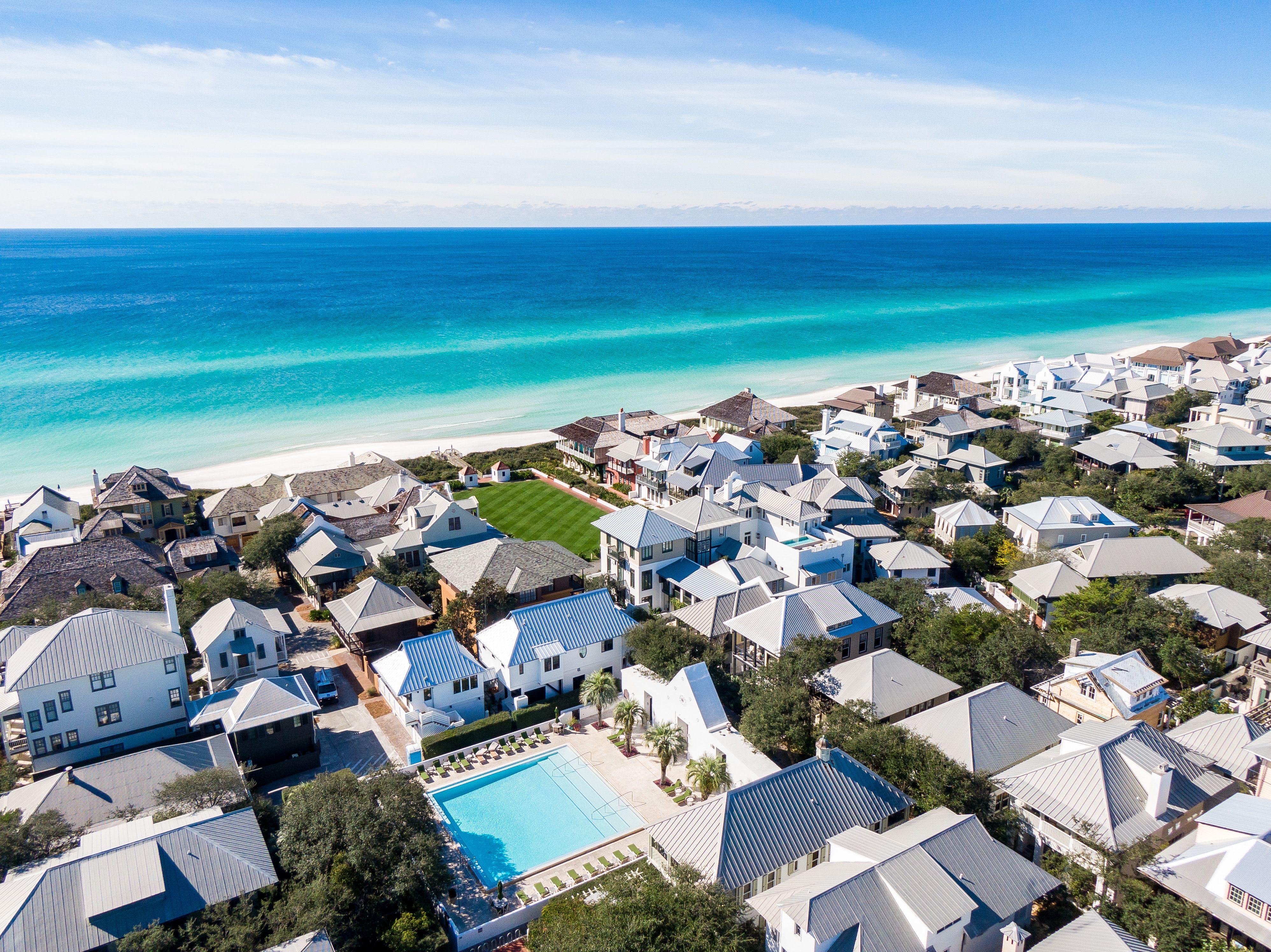 Quick 2 Min Bike Ride to Pools and Beach Access!