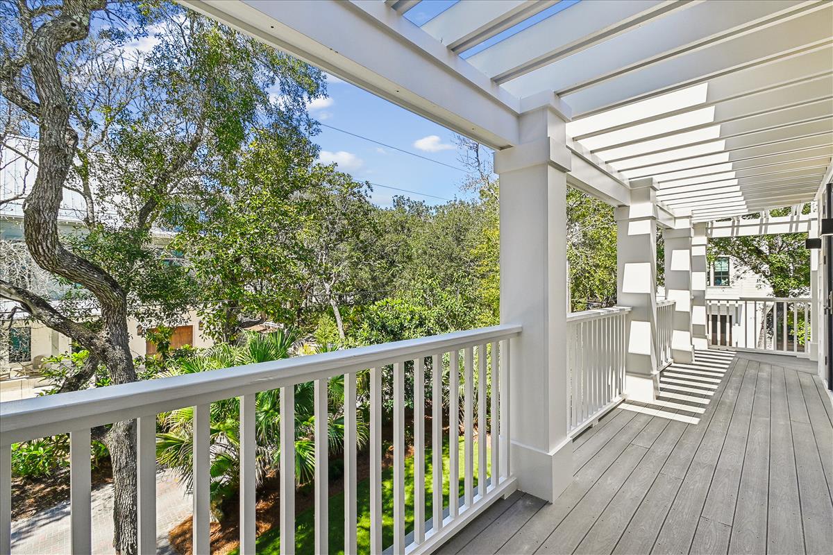 2nd Floor - Guest Suite - King Size Bed and Private Balcony