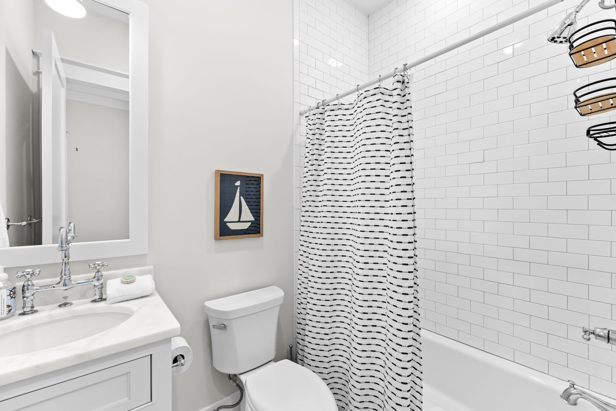 Bunk Bathroom - Tub/shower combo ideal for families and children