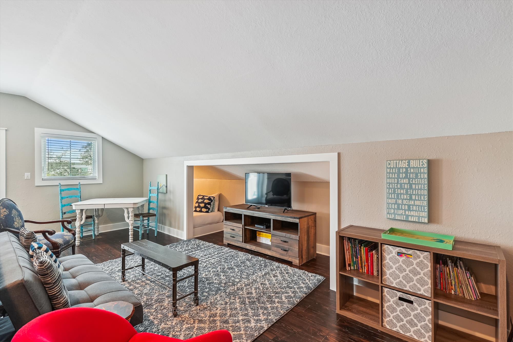 Enjoy 2 Twin Nooks in the 2nd Floor Living Area