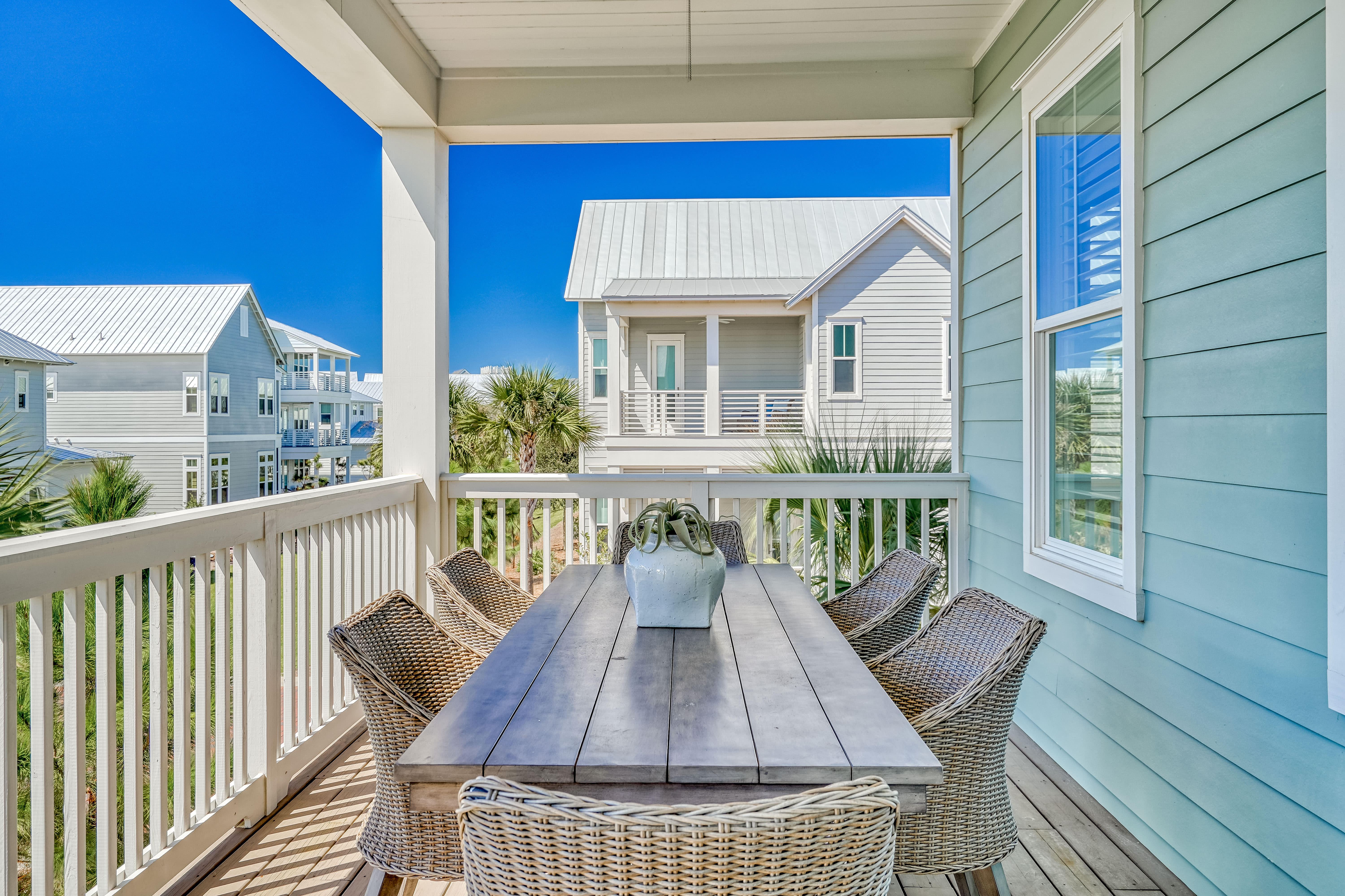 2nd Floor Balcony - Offering Dining Al Fresco for Six