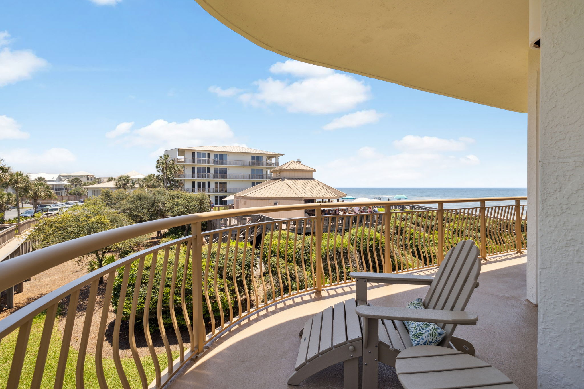 Wrap-Around Corner Balcony with Pool & Gulf Views!