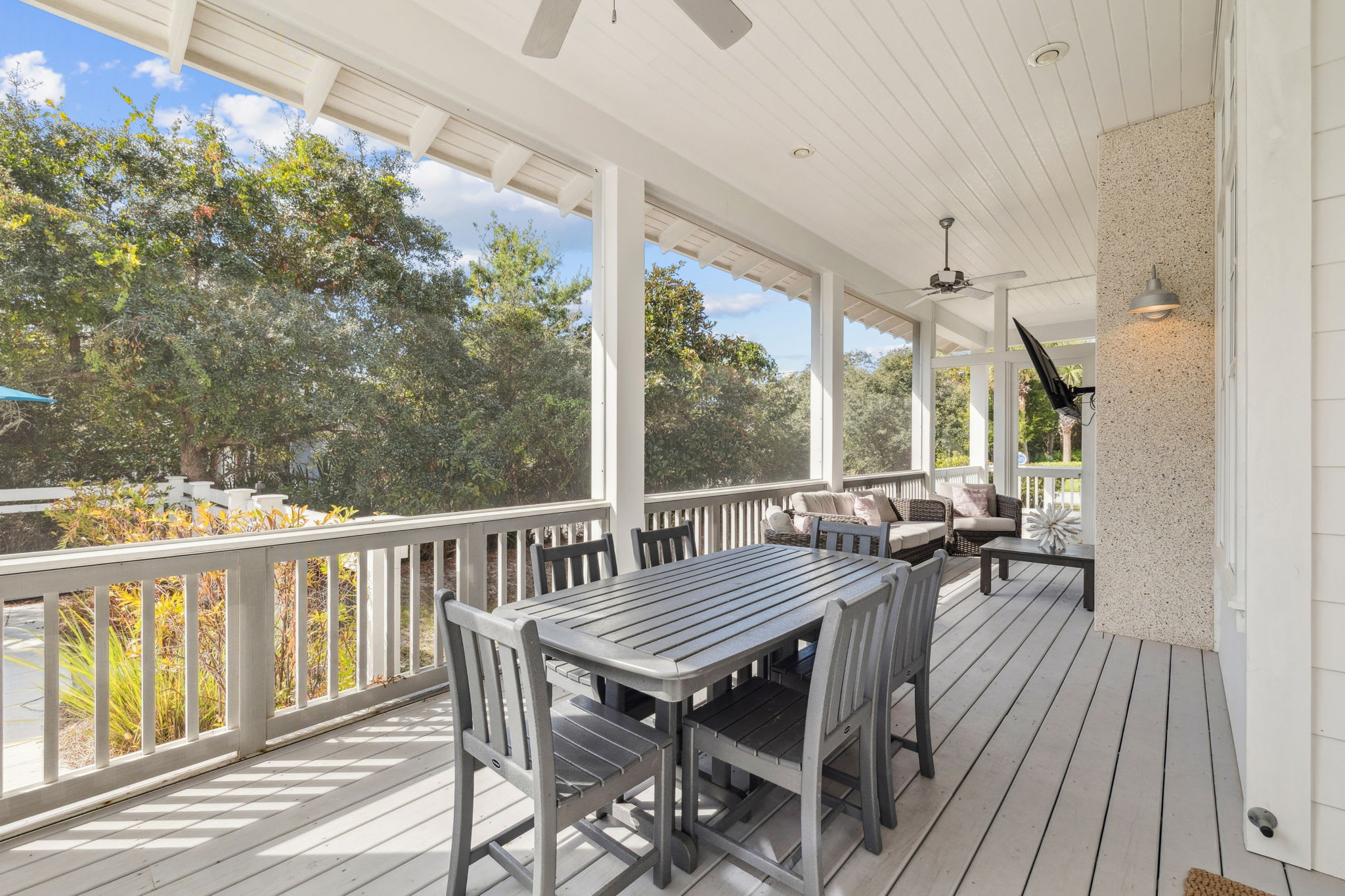 Enjoy Al Fresco Dining for 6