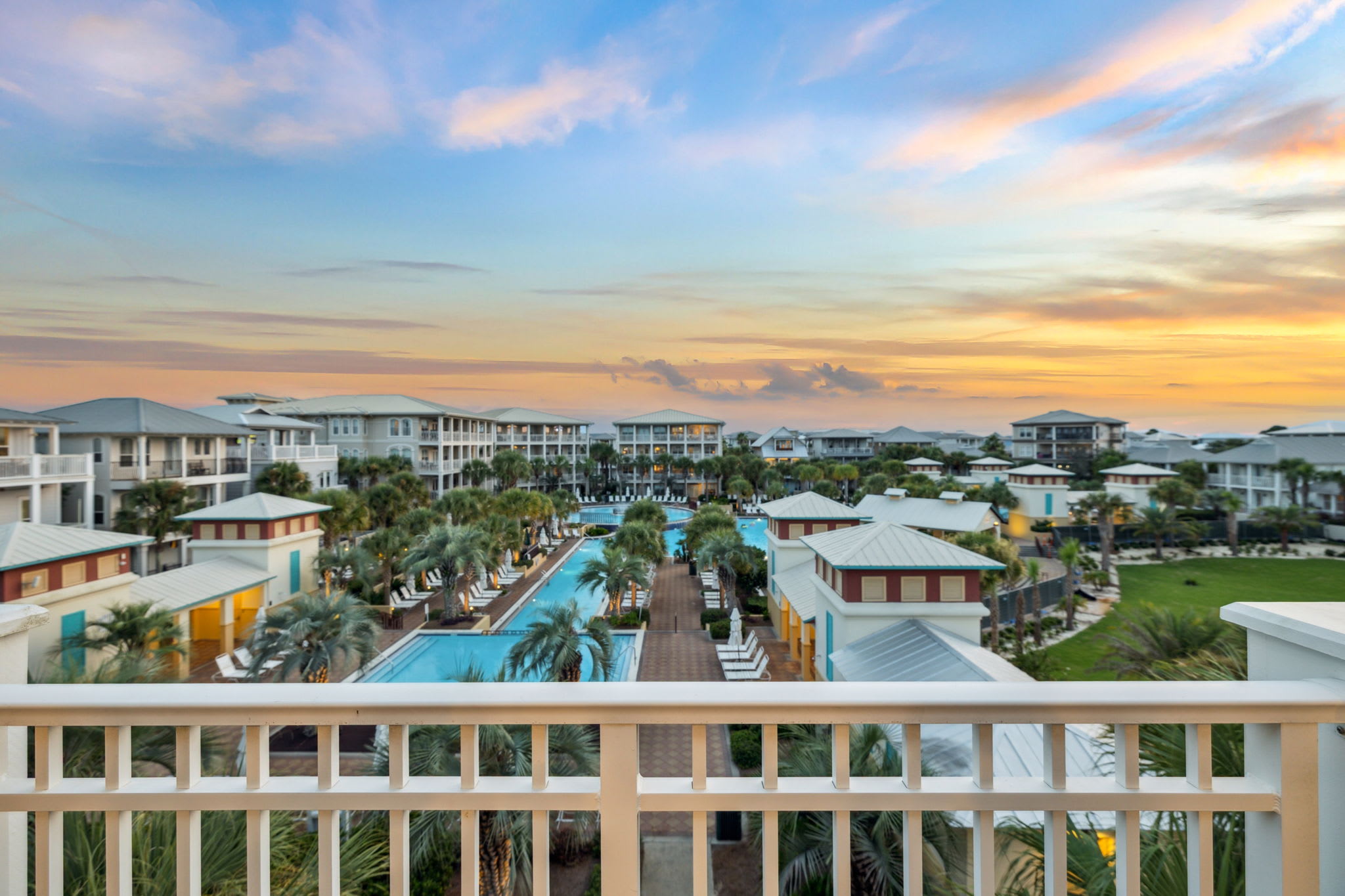 Panoramic Lagoon Pool Views!