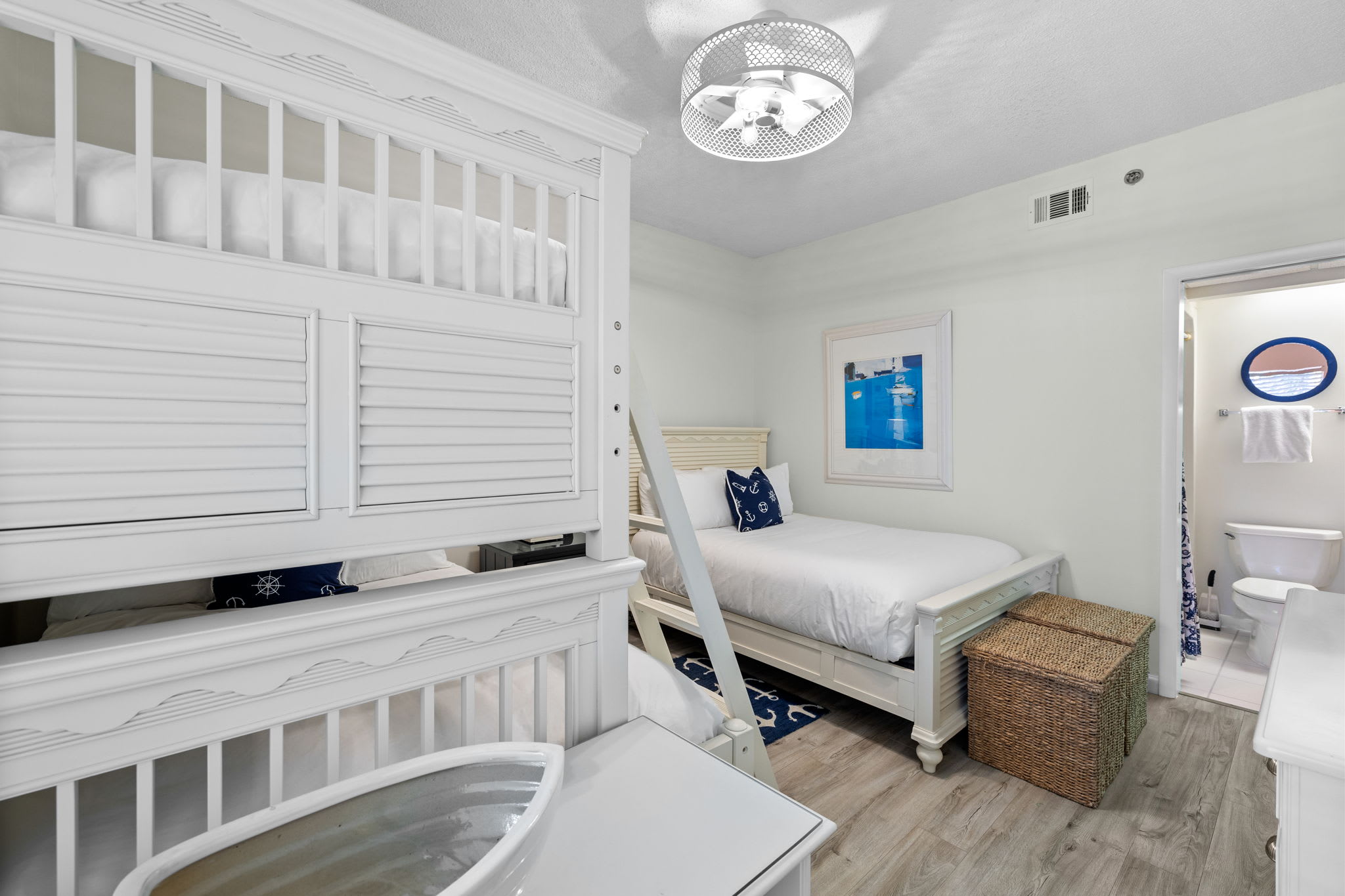 Bunk Room - 2 Fulls and 1 Twin