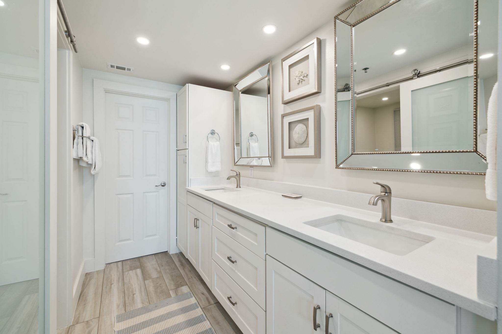 Primary King En-Suite - Dual Vanities & Ample Storage