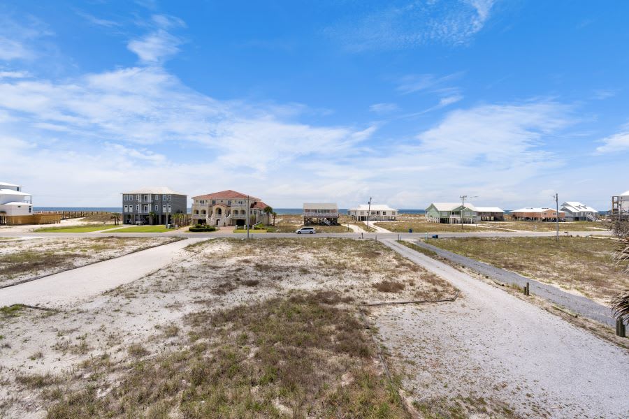 23.4 TIDE BR4 BALC VIEW