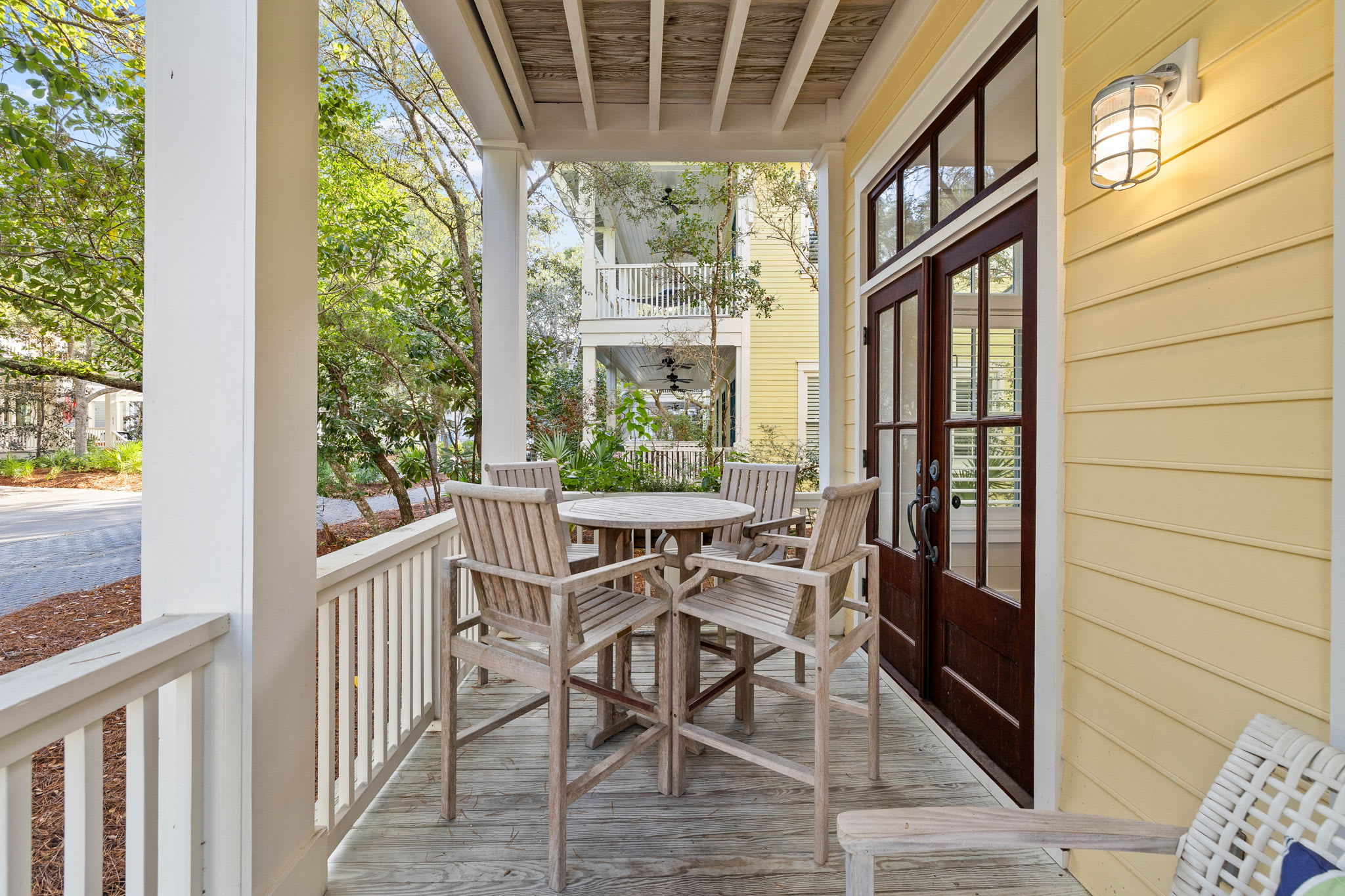 Al Fresco Dining for 4 on the Front Porch!